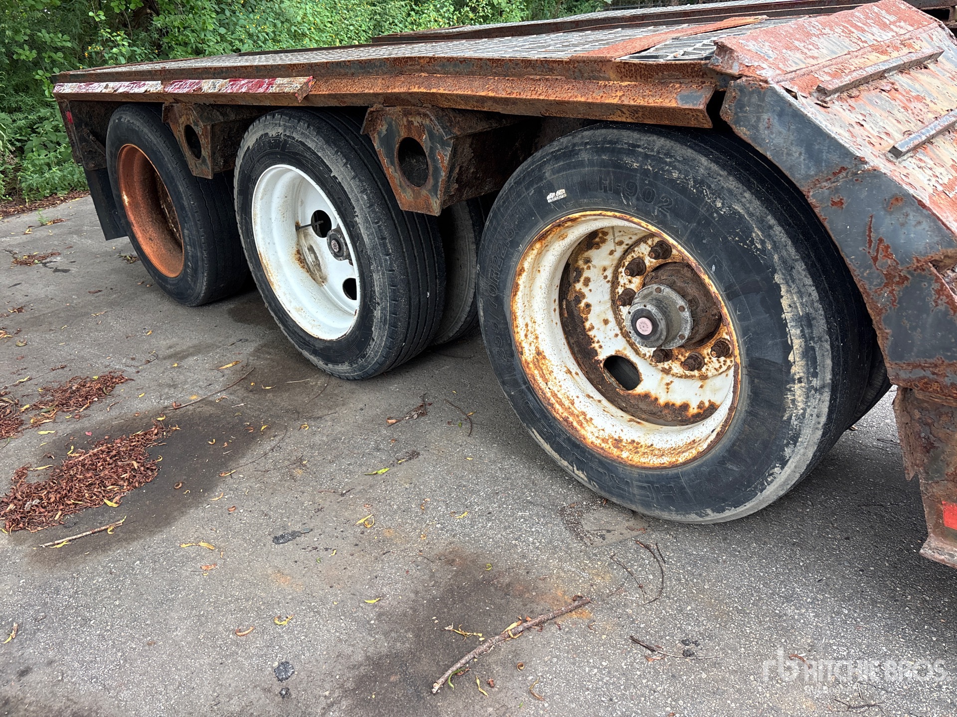 1999 Fontaine Tri/A (Inoperable)