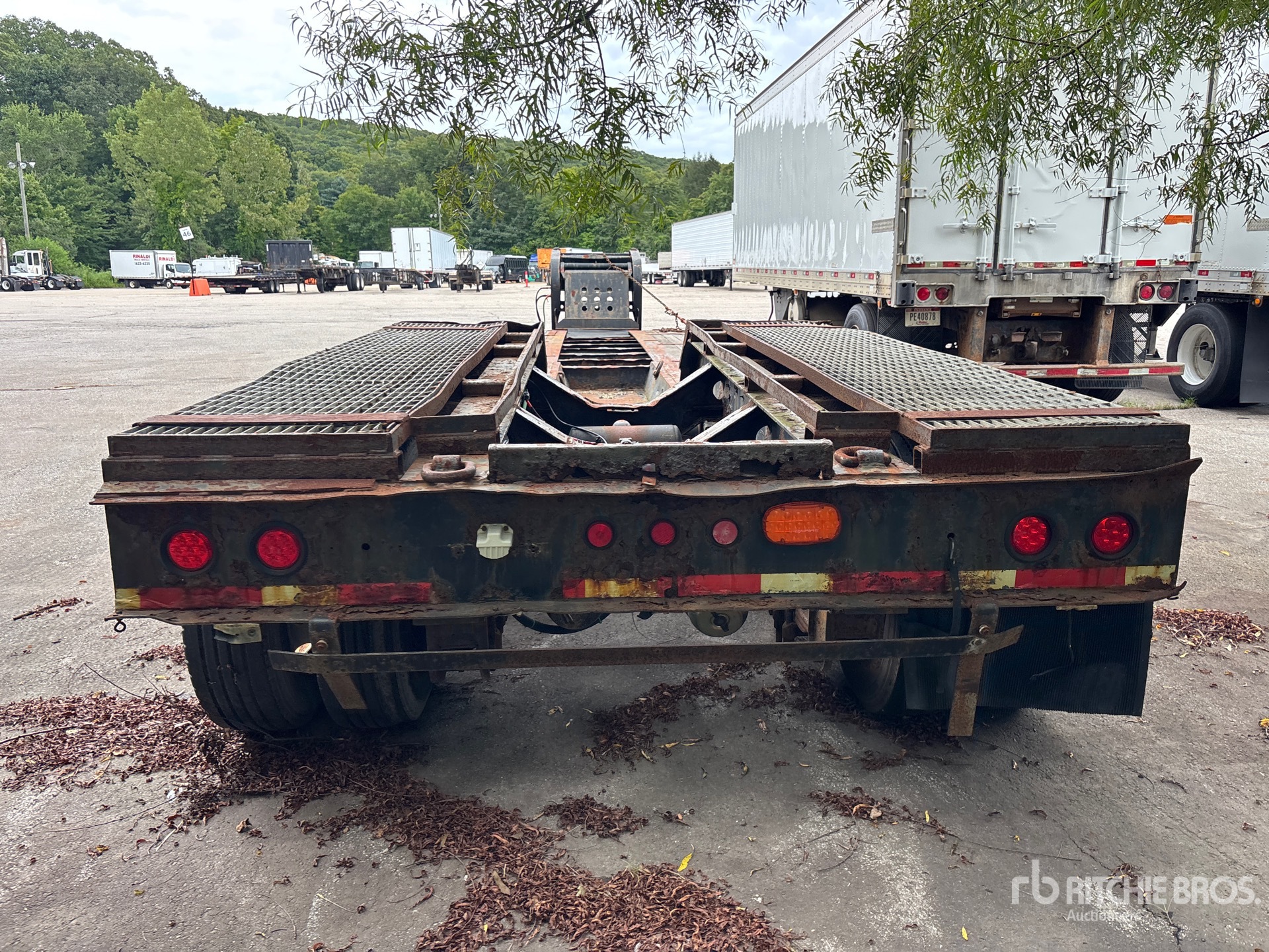 1999 Fontaine Tri/A (Inoperable)