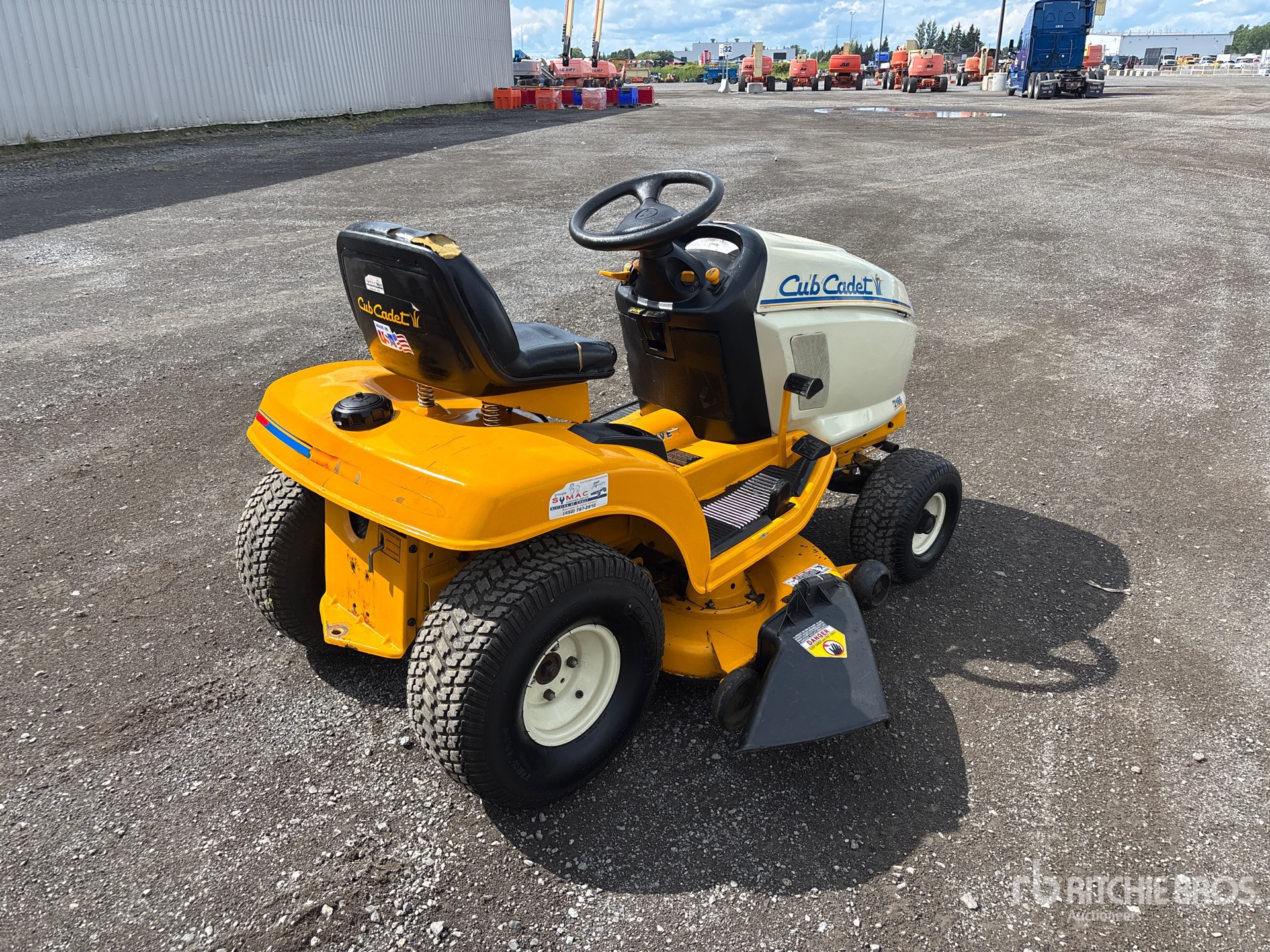 General Appearance with Picture, Right Rear Corner