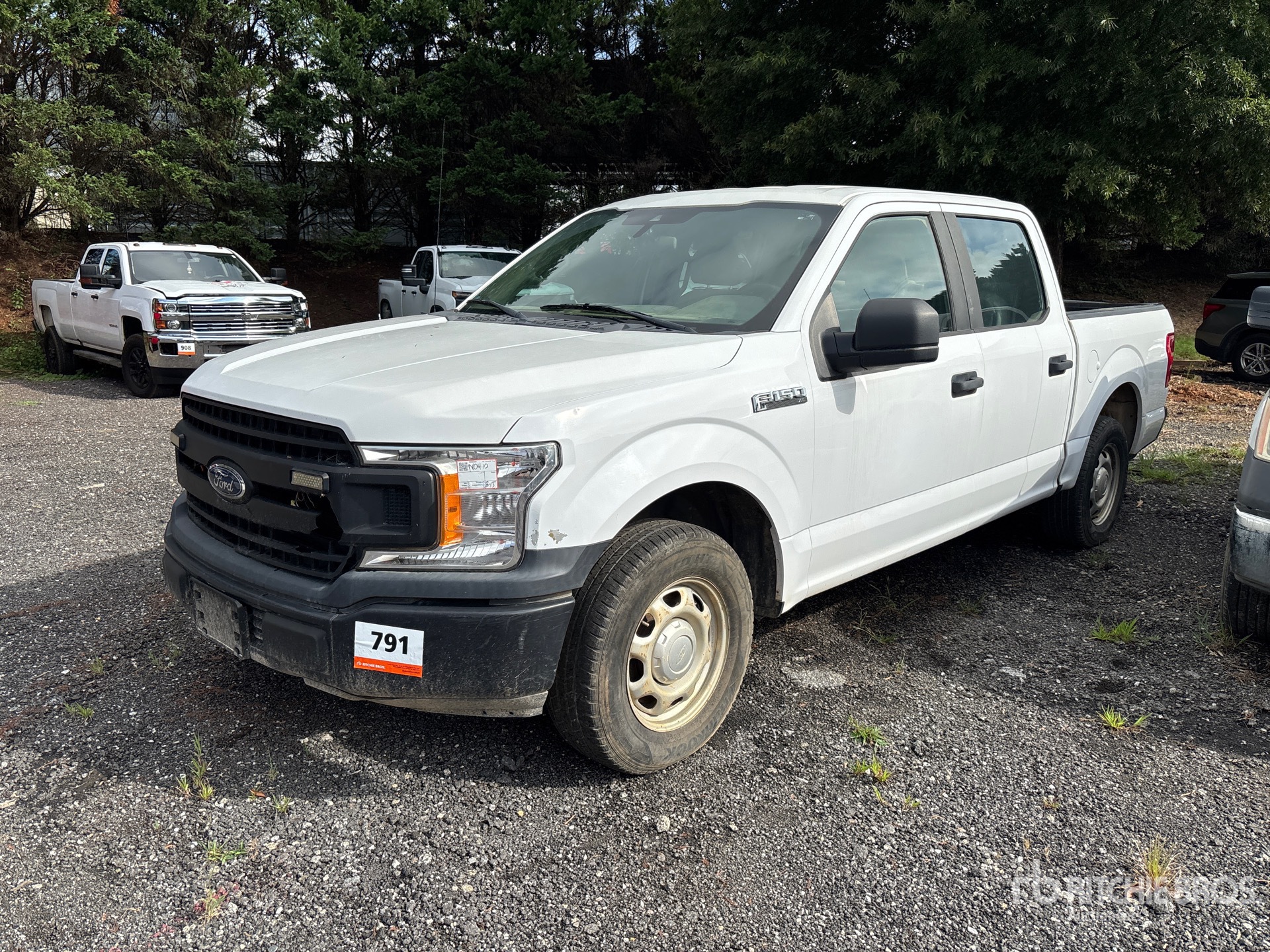 General Appearance with Picture, Left Front Corner