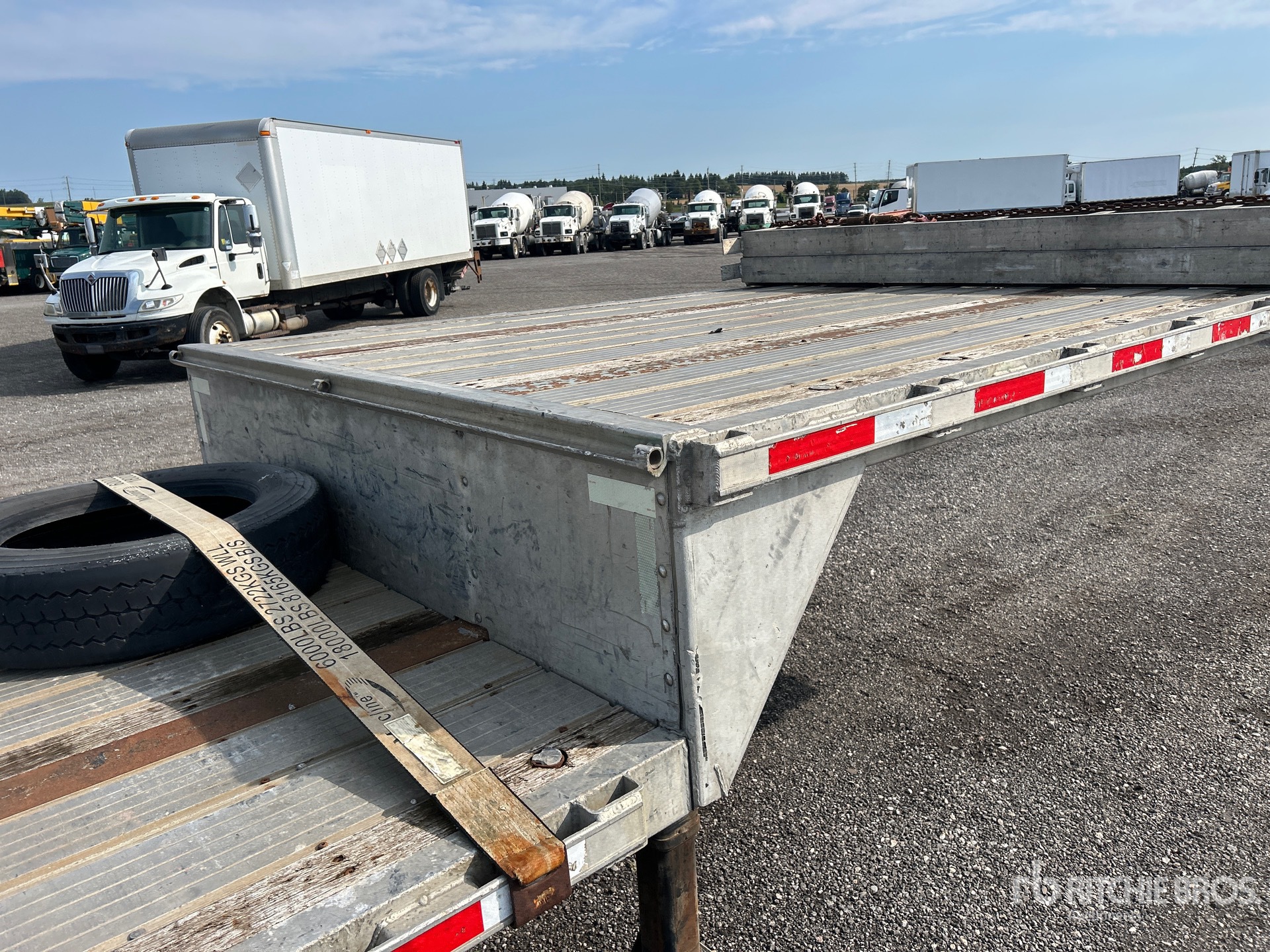 2006 Transcraft 53 FT T/A