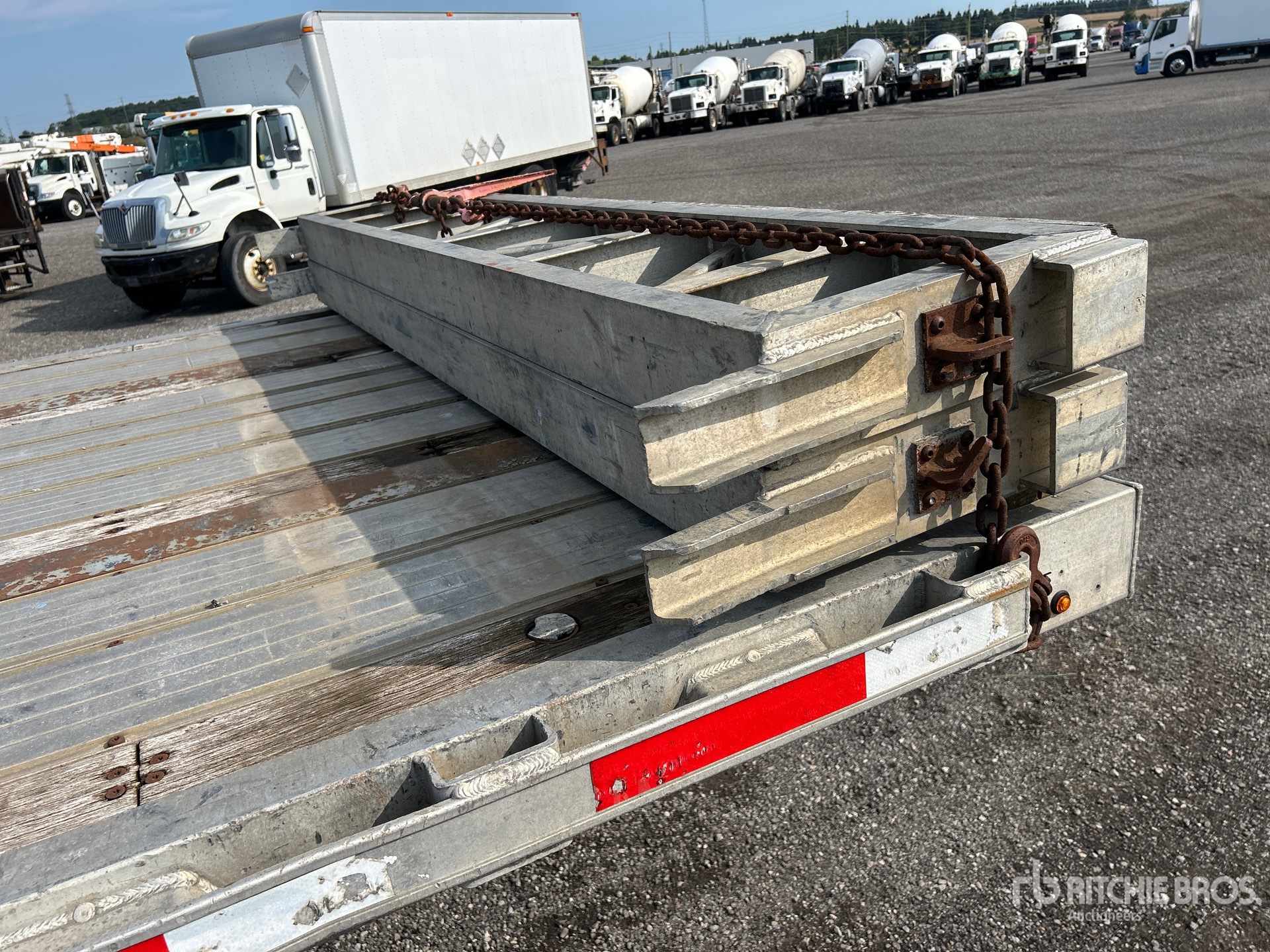 2006 Transcraft 53 FT T/A