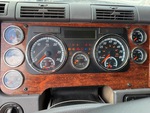 Cab with Spie luminose del motore