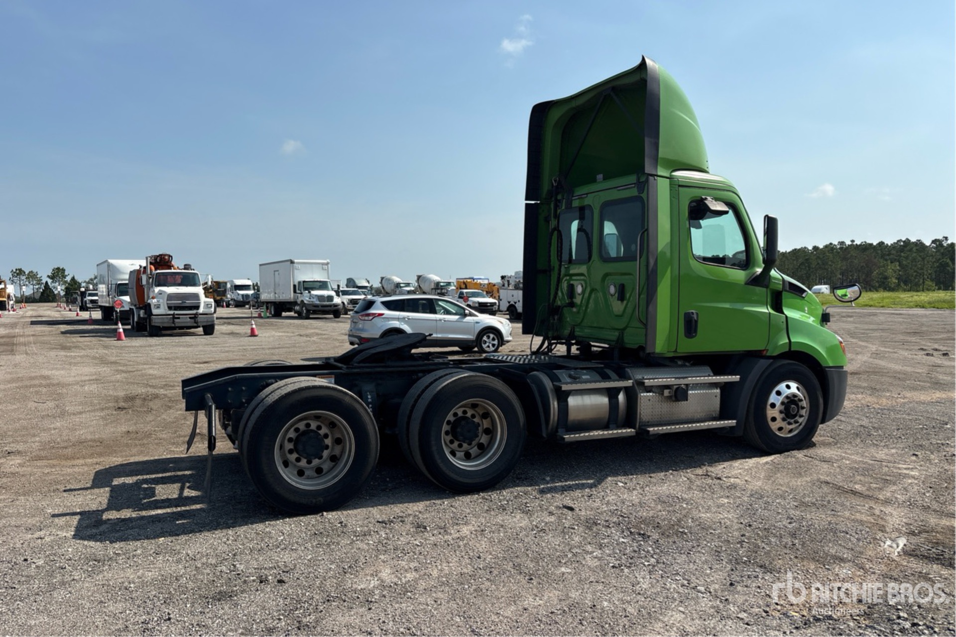 2020 Freightliner CASCADIA 116