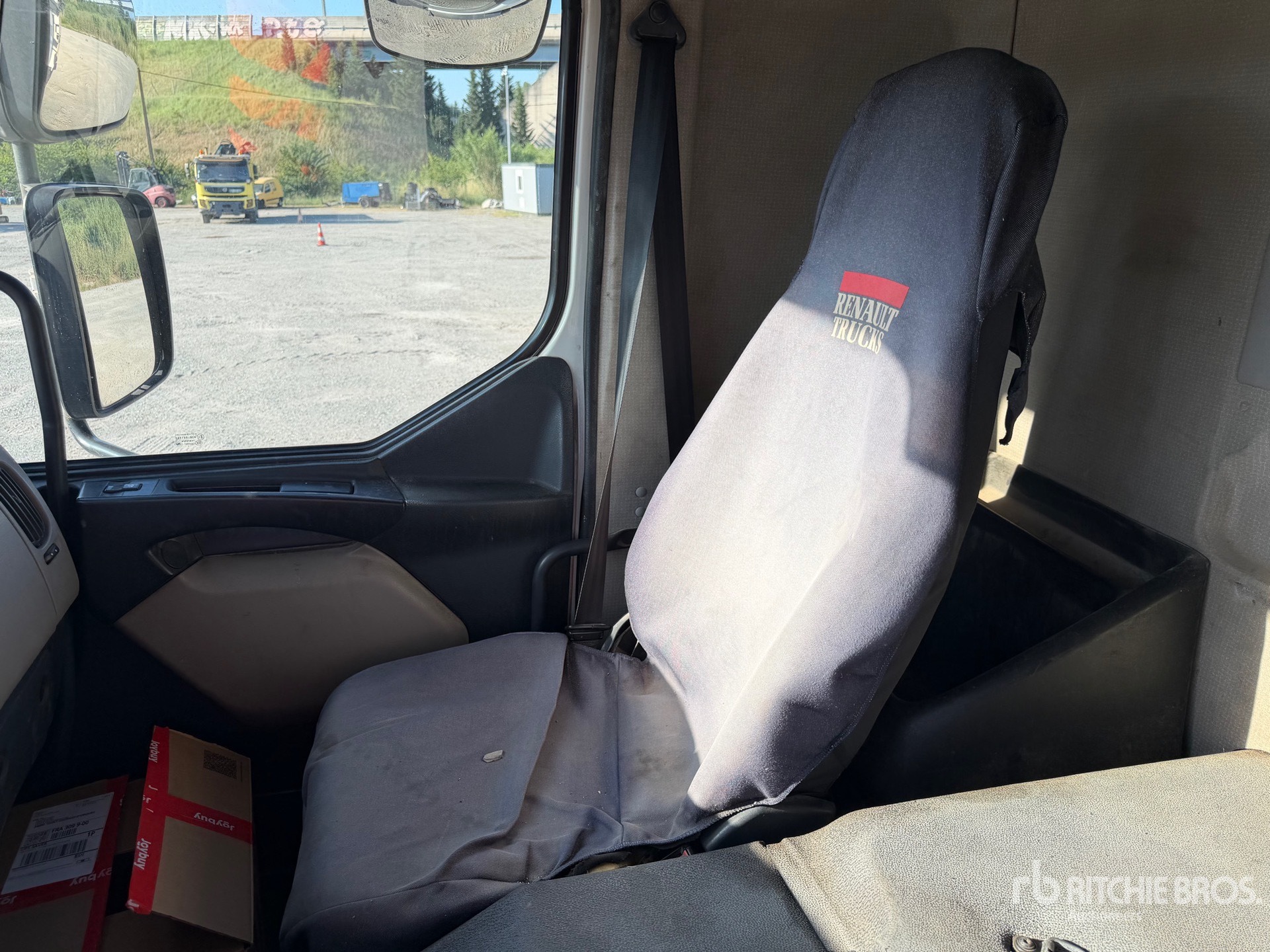2008 Renault 410DXI
