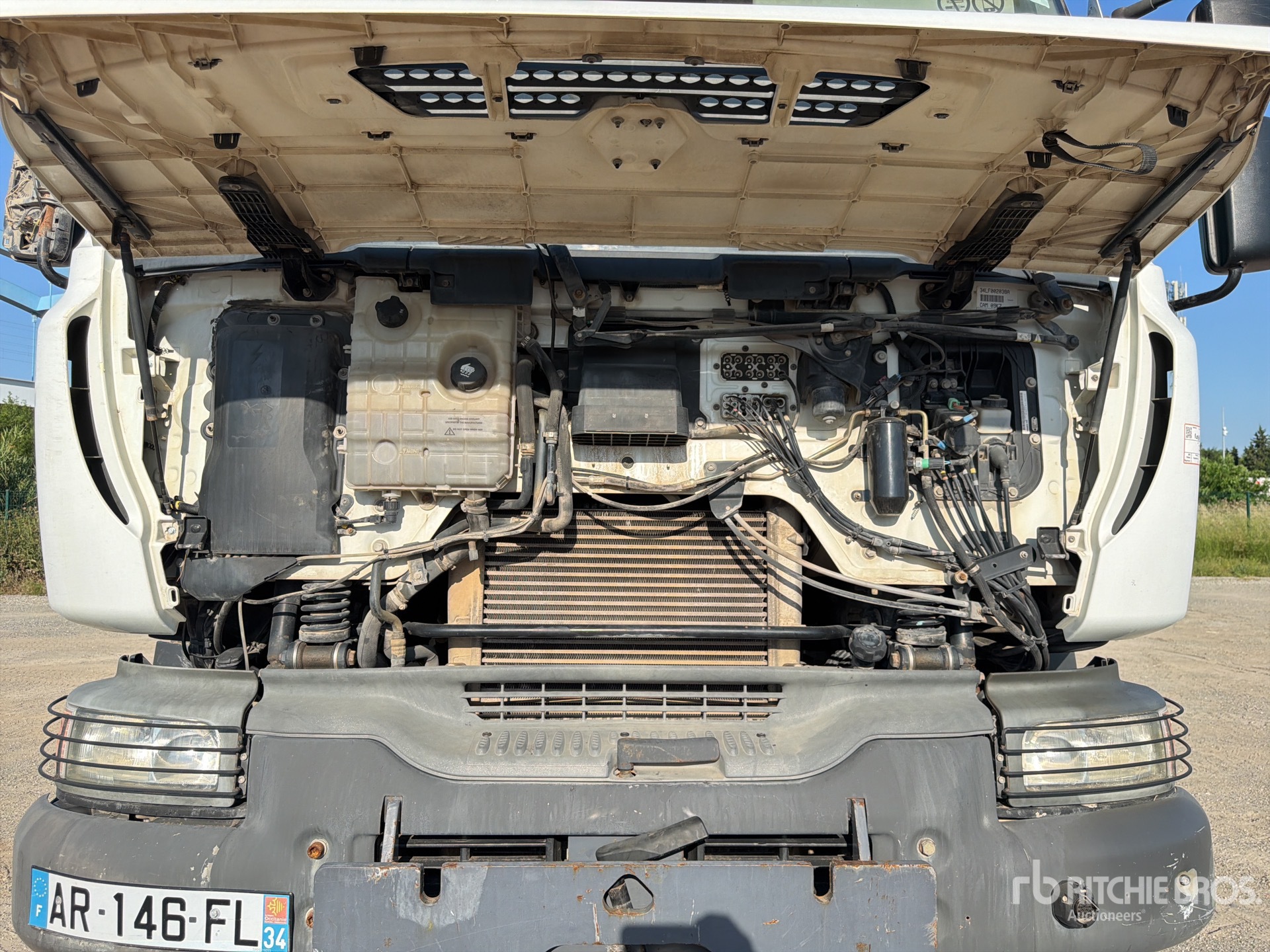 2008 Renault 410DXI