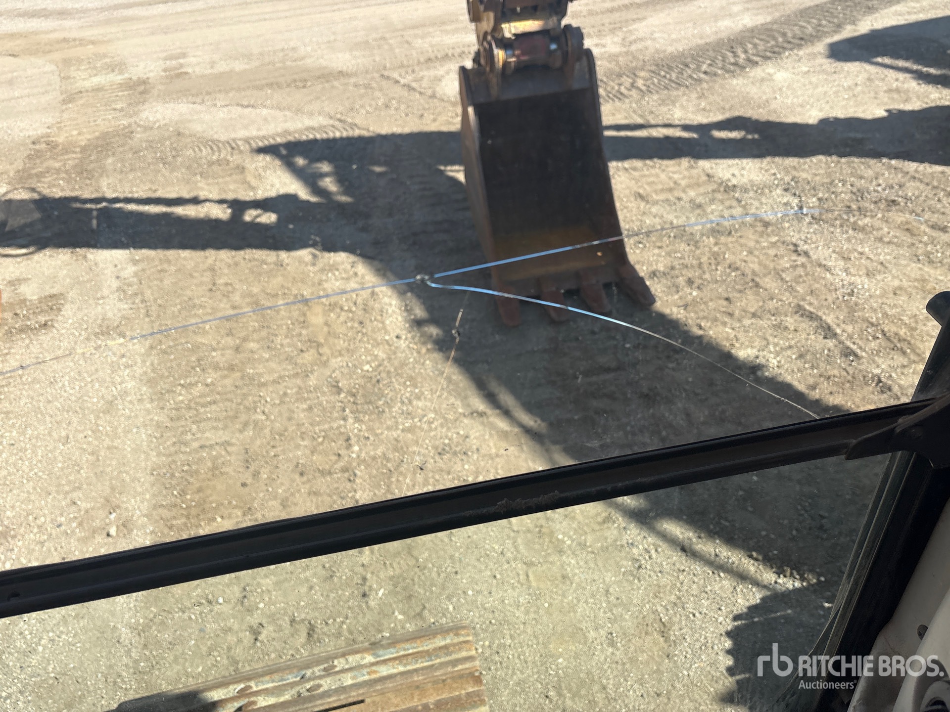 2012 Caterpillar 328D LCR