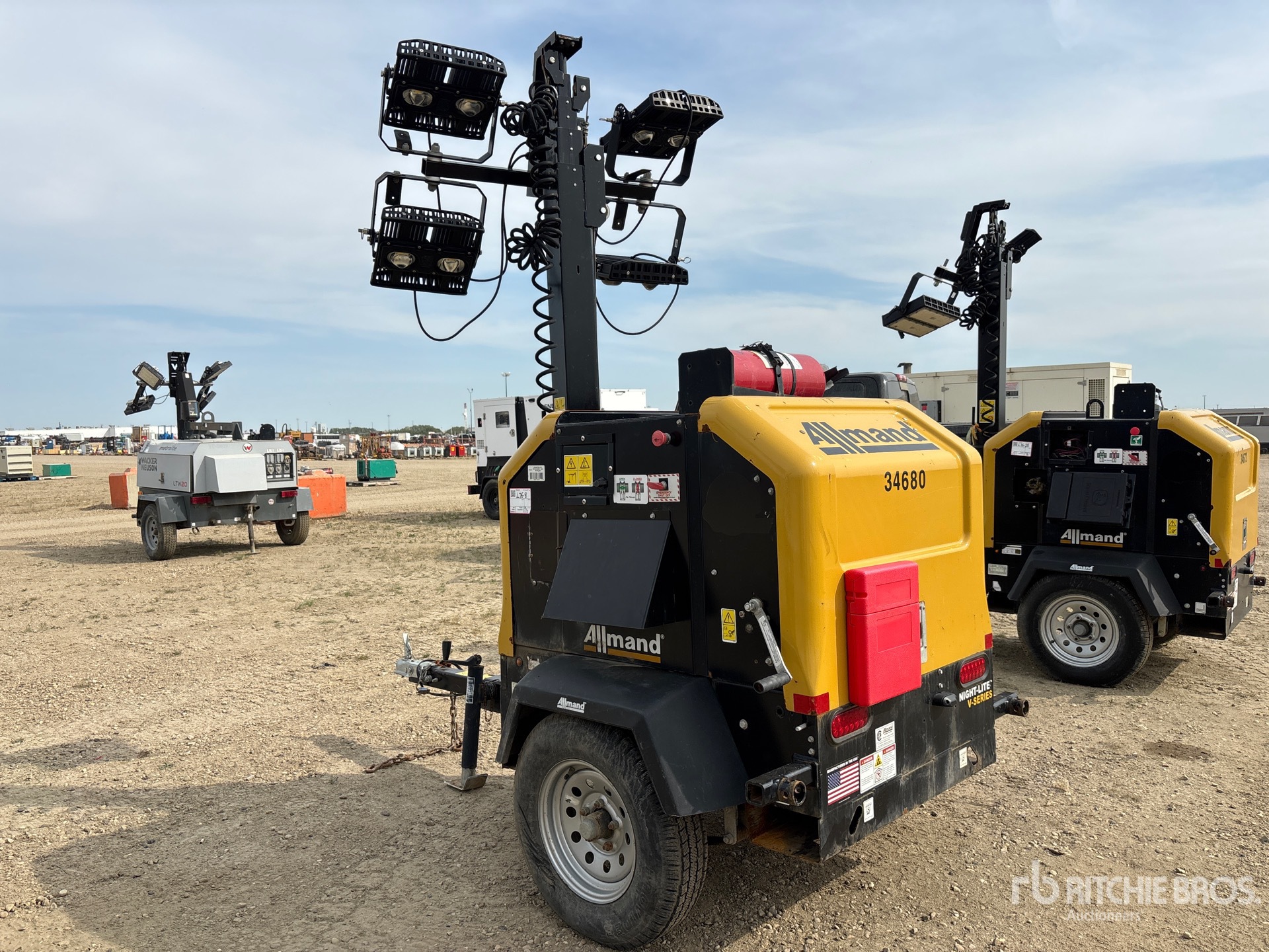 2021 Allmand NL V-SERIES