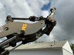 Chassis with Tilt Linkage