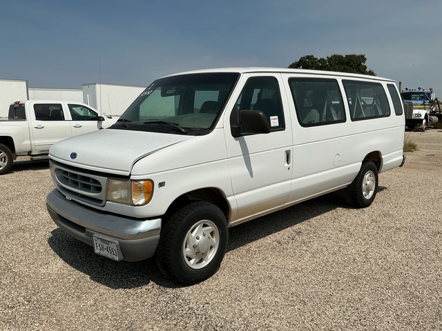 1997 Ford E-350 15 Passenger Van