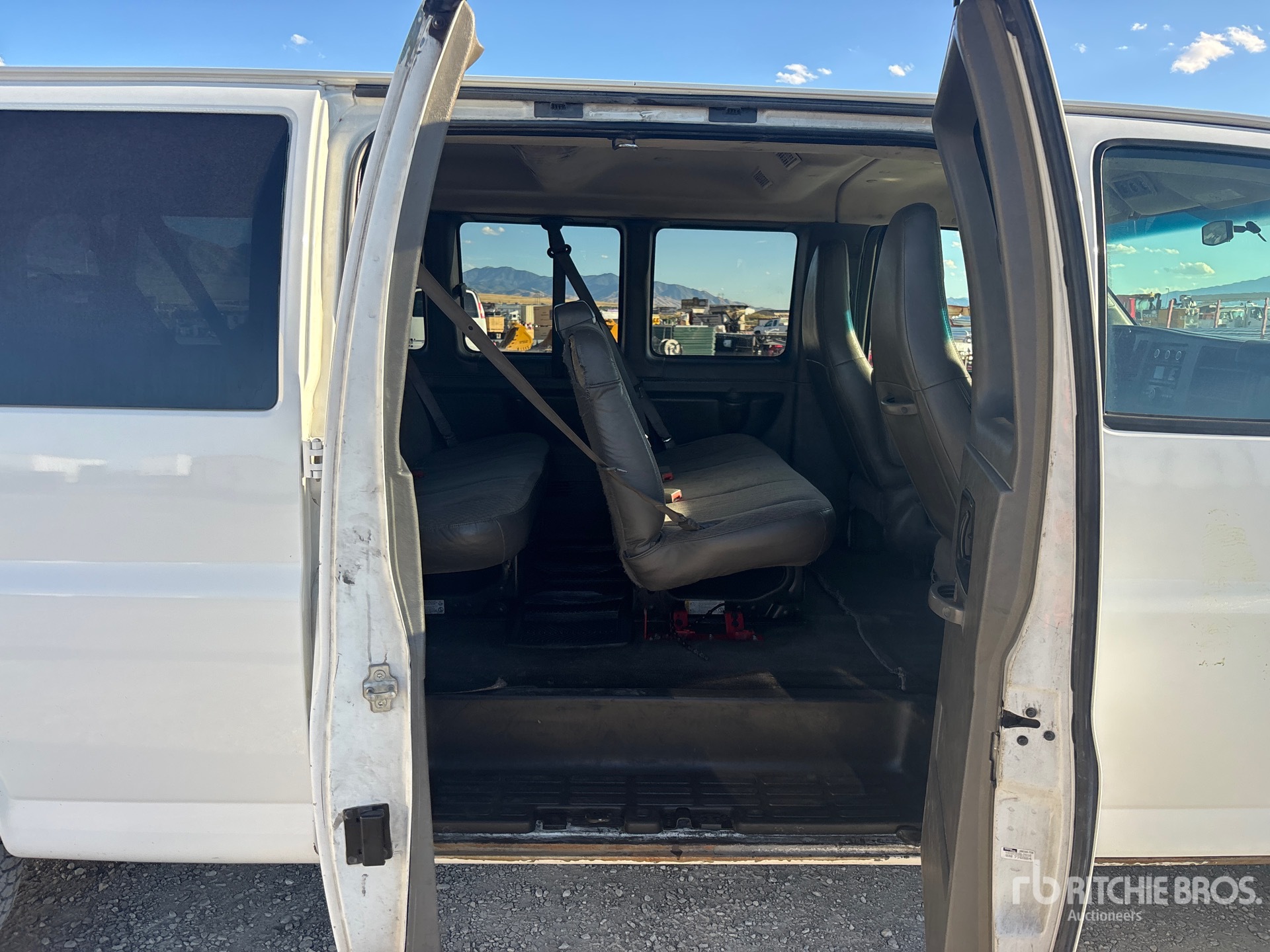 2017 Chevrolet G3500