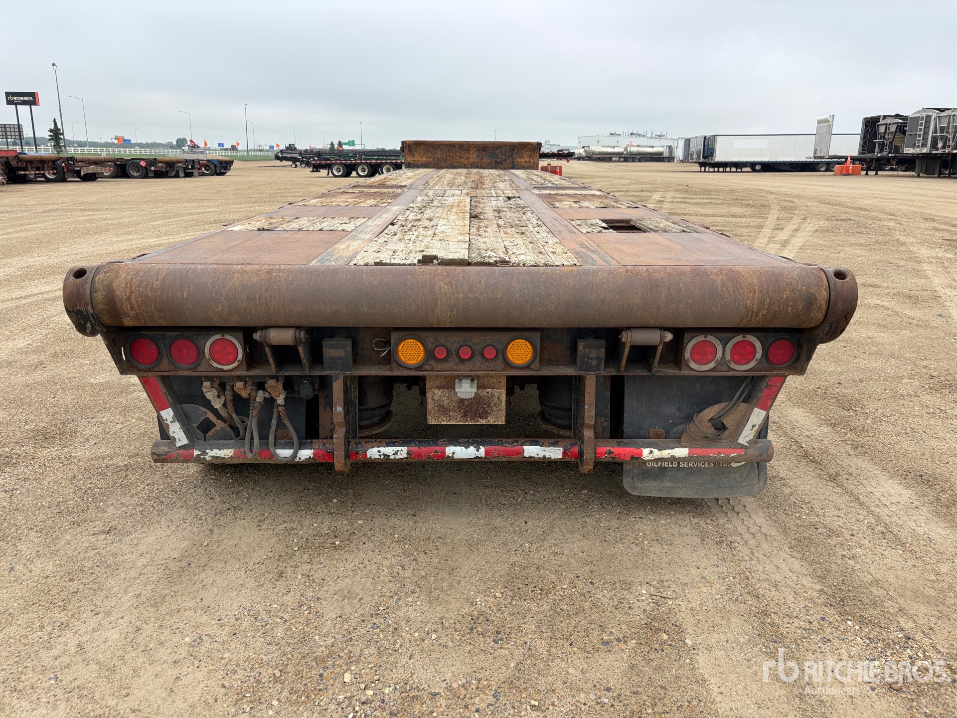 2011 Load King Tri/A 51 ft Extendable