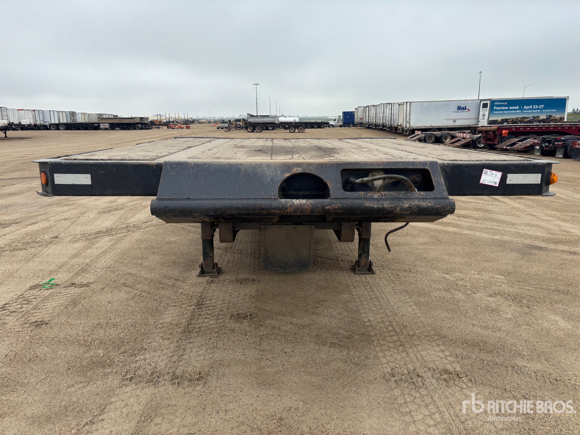 2015 Manac 50 ft Tri/A 50 ft Extendable