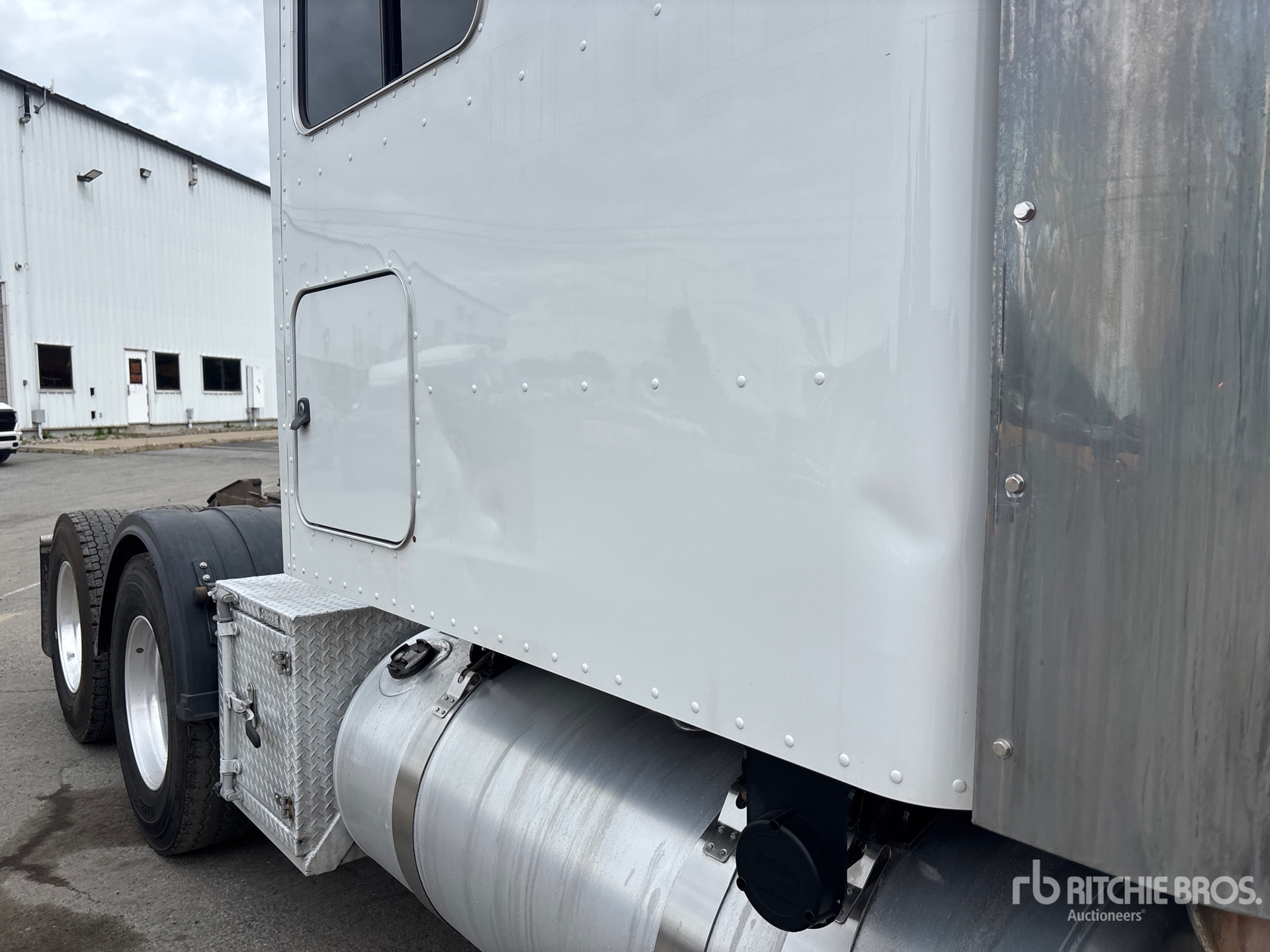 2022 Peterbilt 389