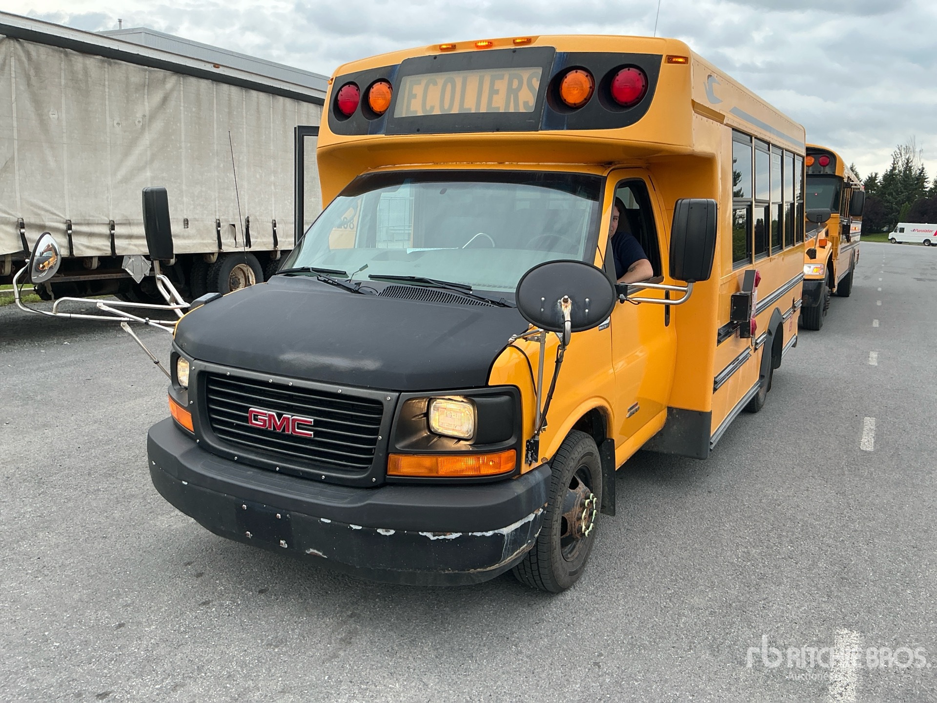 2012 GMC SAVANA G4500