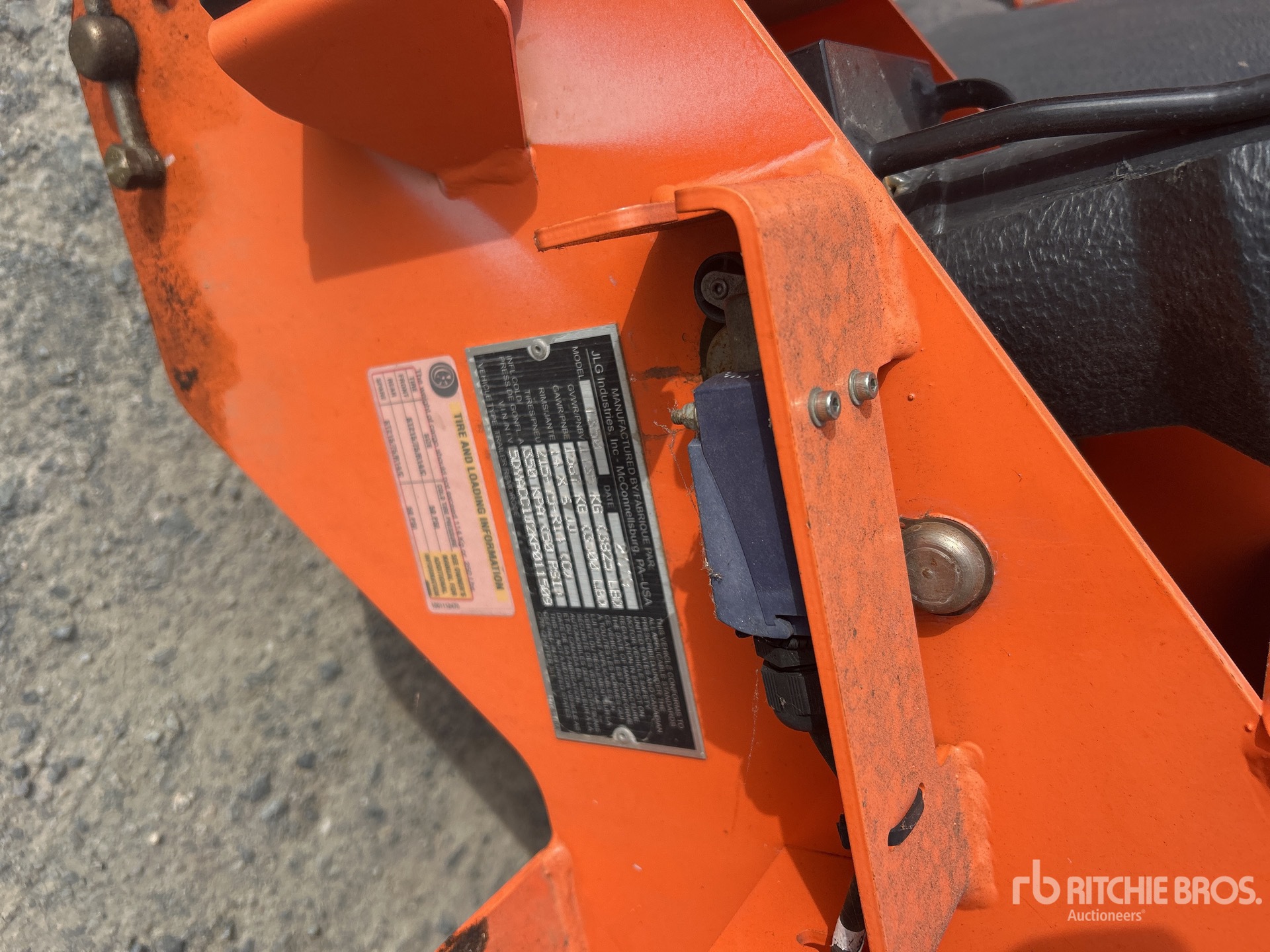 2019 JLG T350