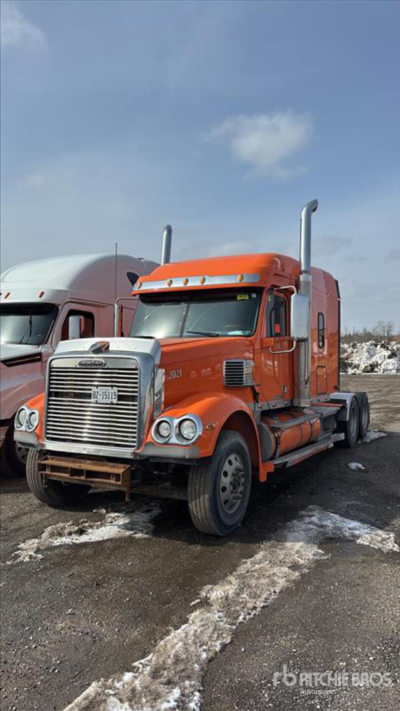2020 Freightliner Coronado 132