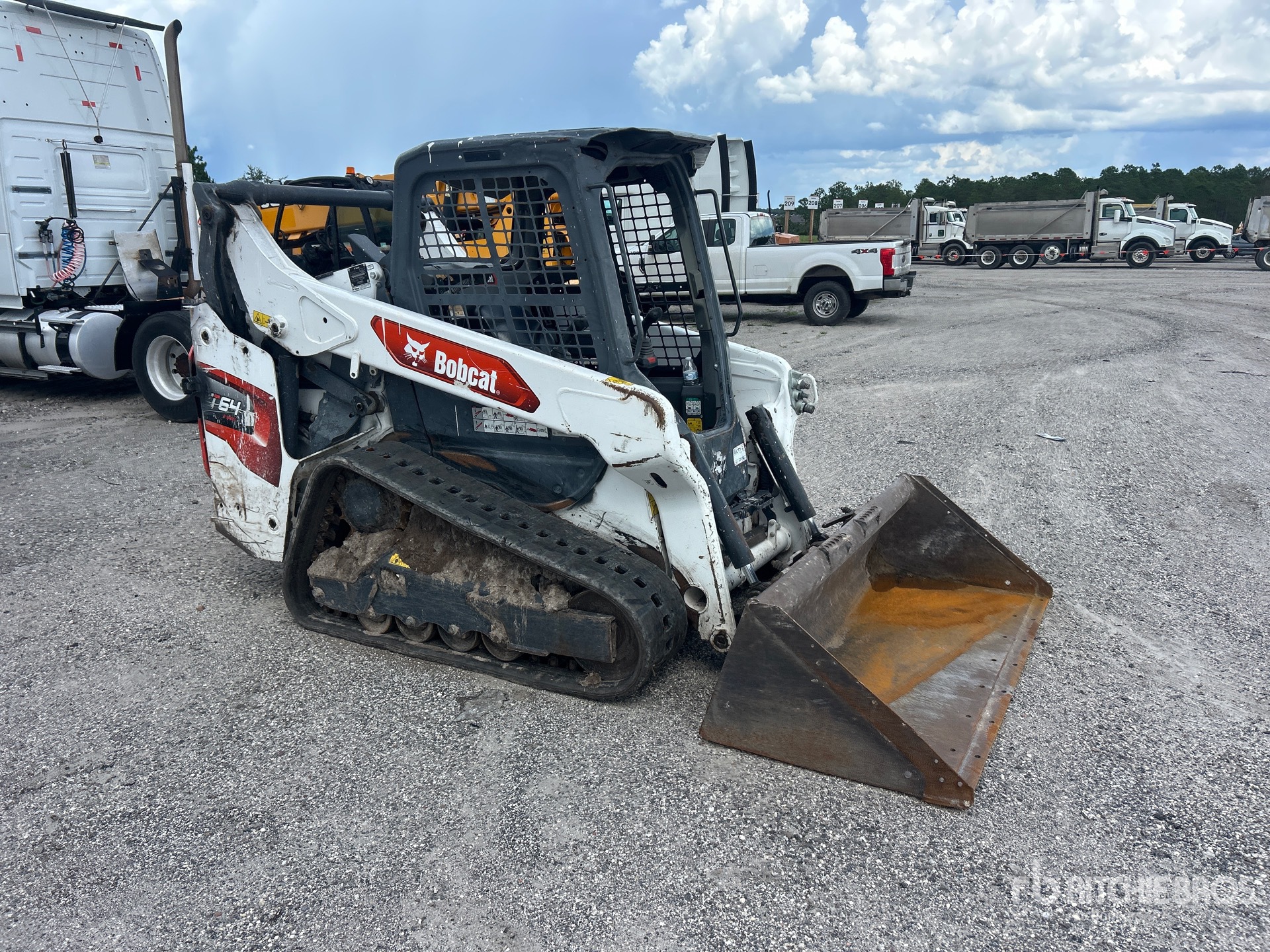2022 Bobcat T64