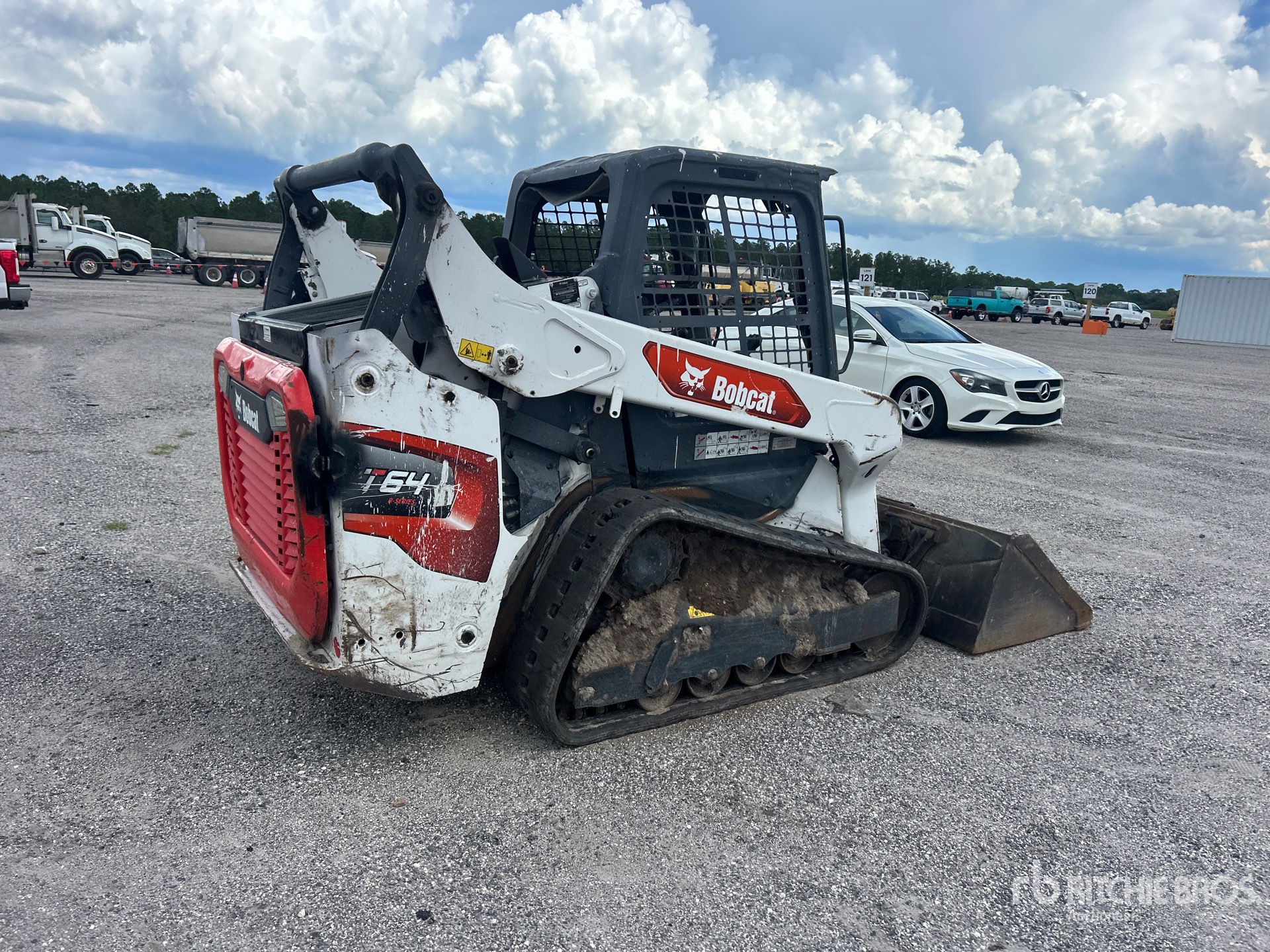 2022 Bobcat T64