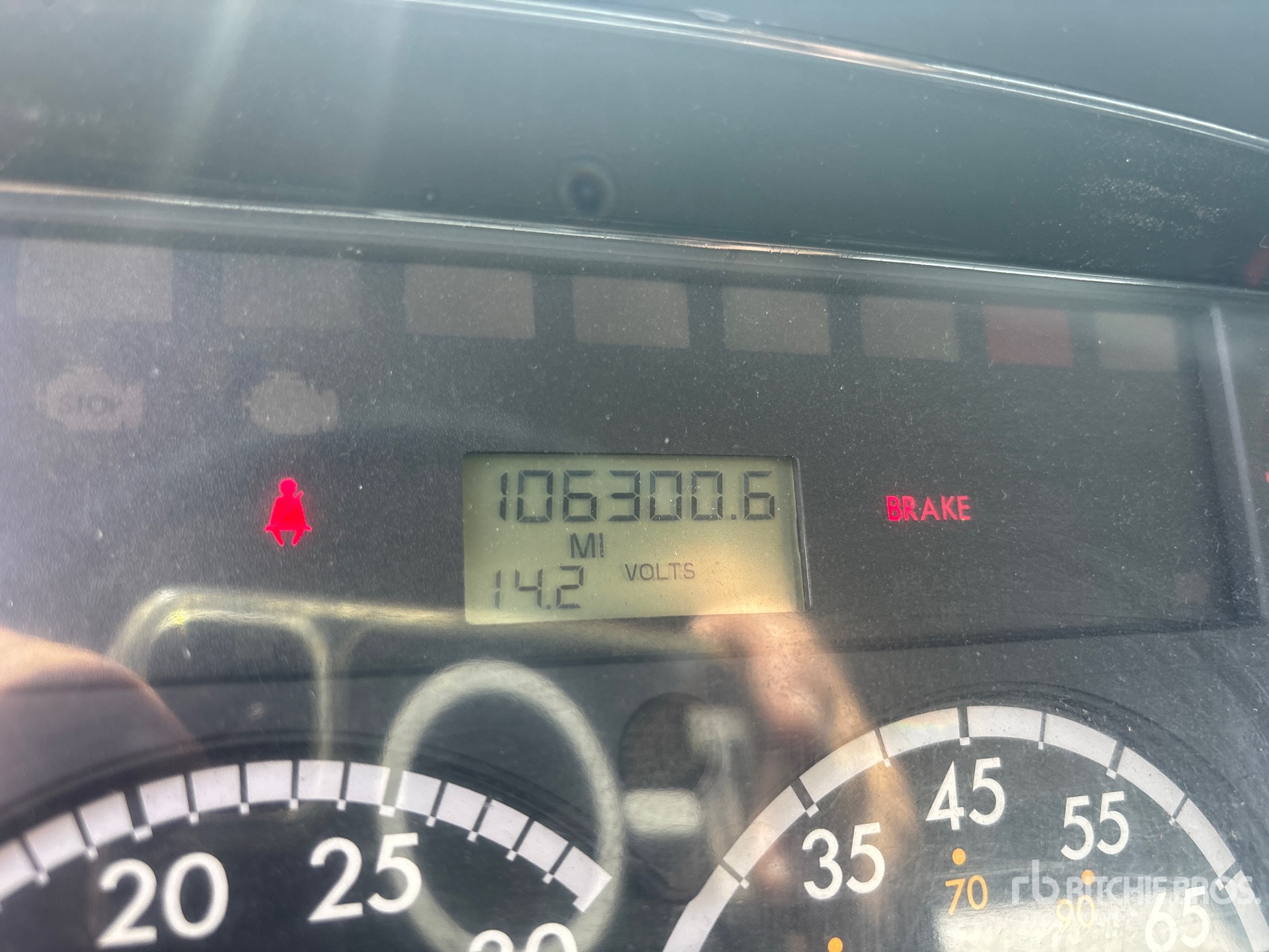 2013 Freightliner M2 106