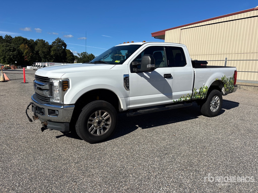 General Appearance with Featured Photo