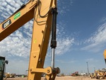 Hydraulics with Bucket Cylinder