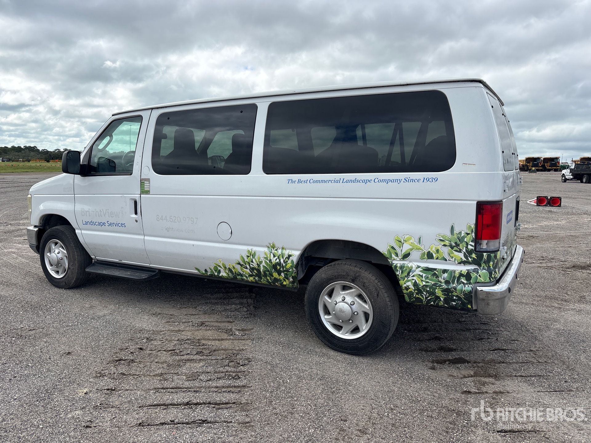 2014 Ford E-350