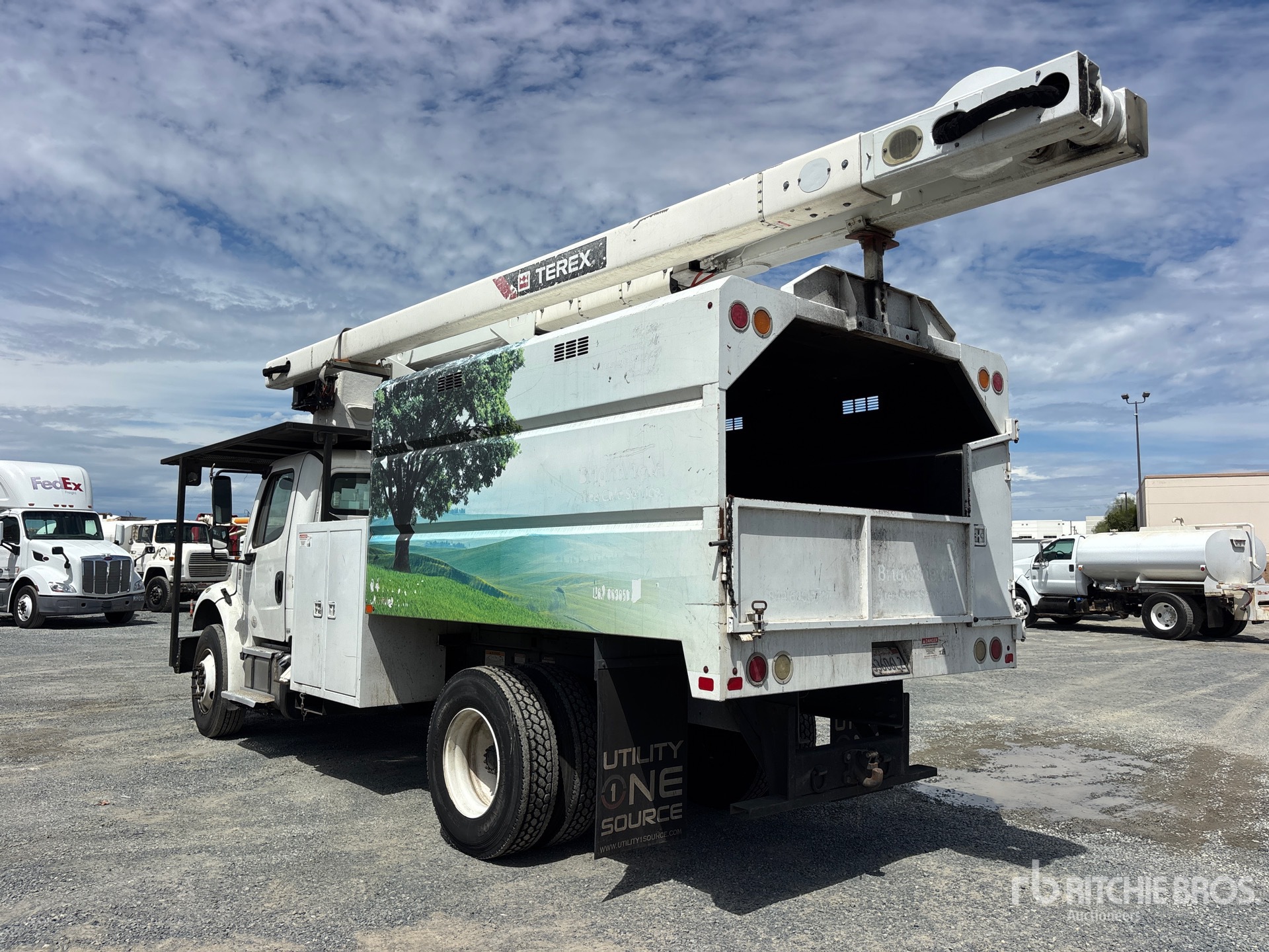 2018 Freightliner M2 106
