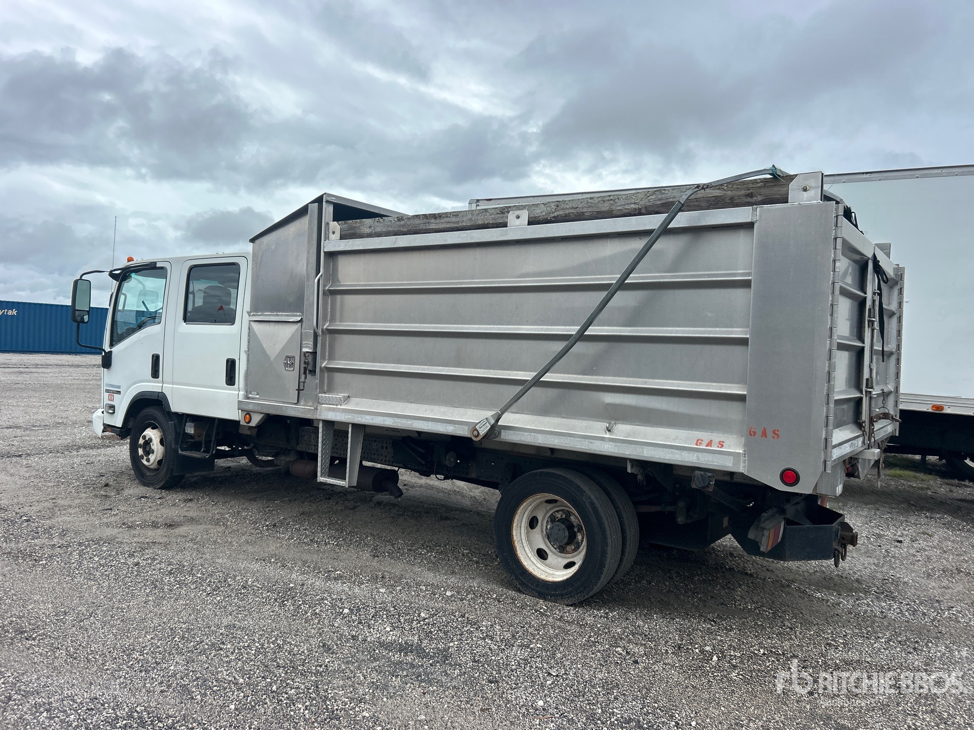 2016 Isuzu NPR