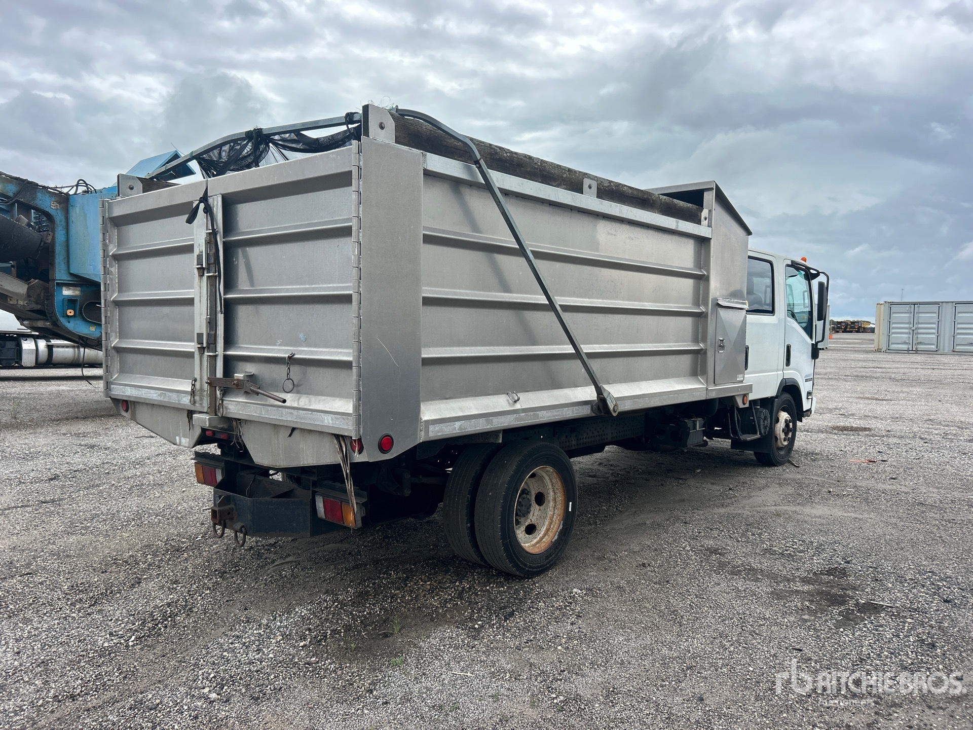 2016 Isuzu NPR