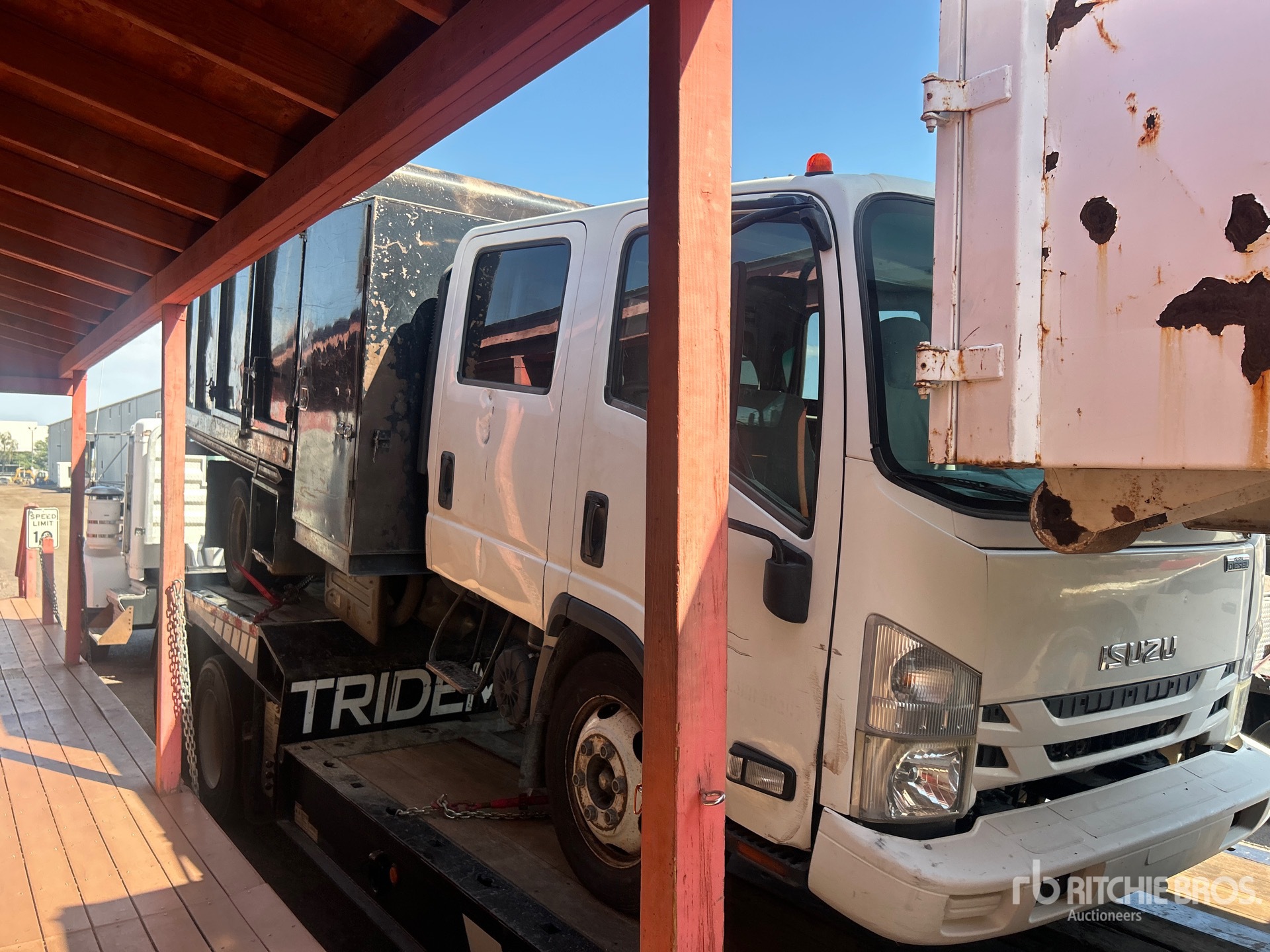 Photo of 2017 Isuzu NQR
