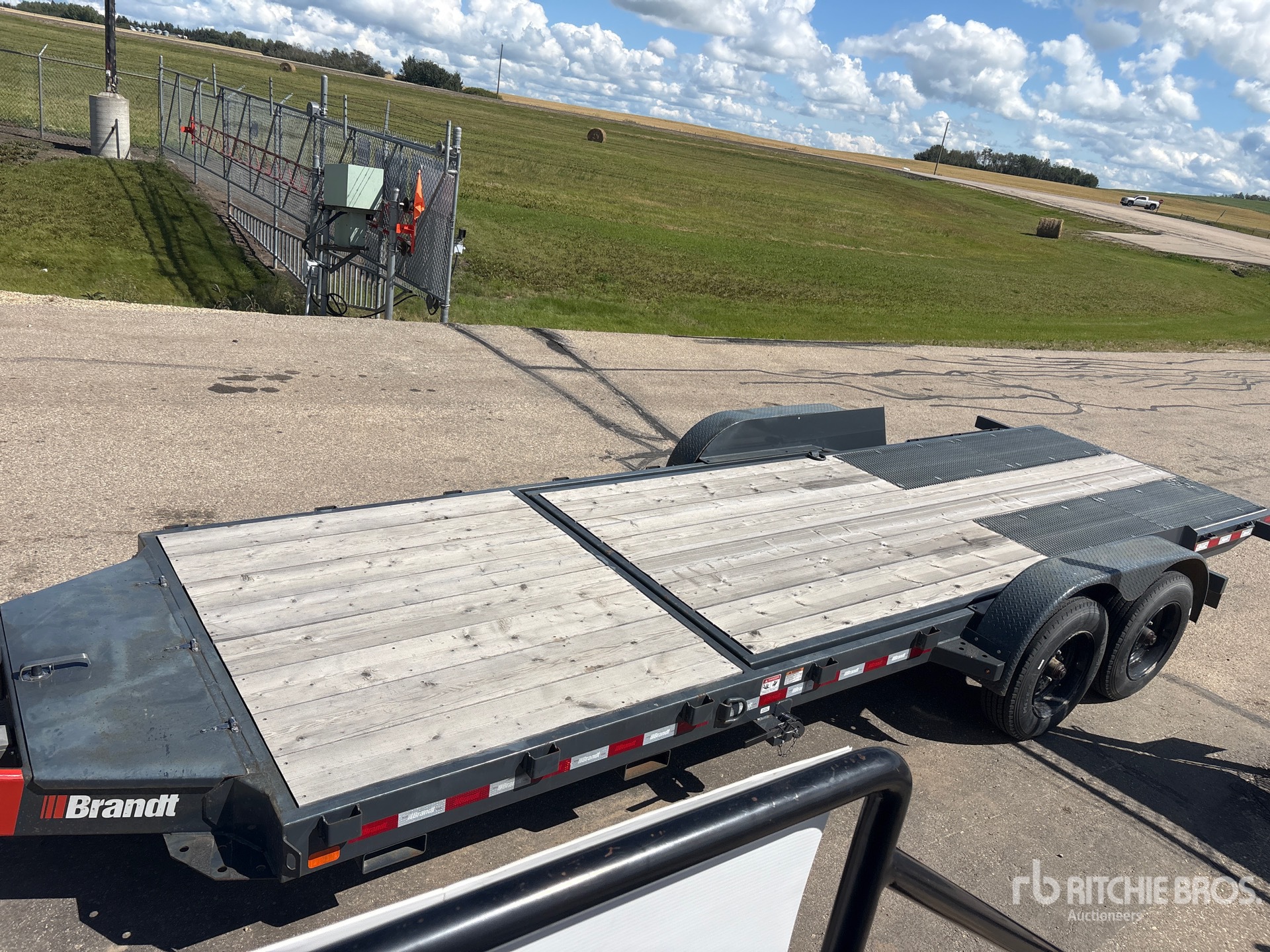 2022 Brandt 22 ft T/A