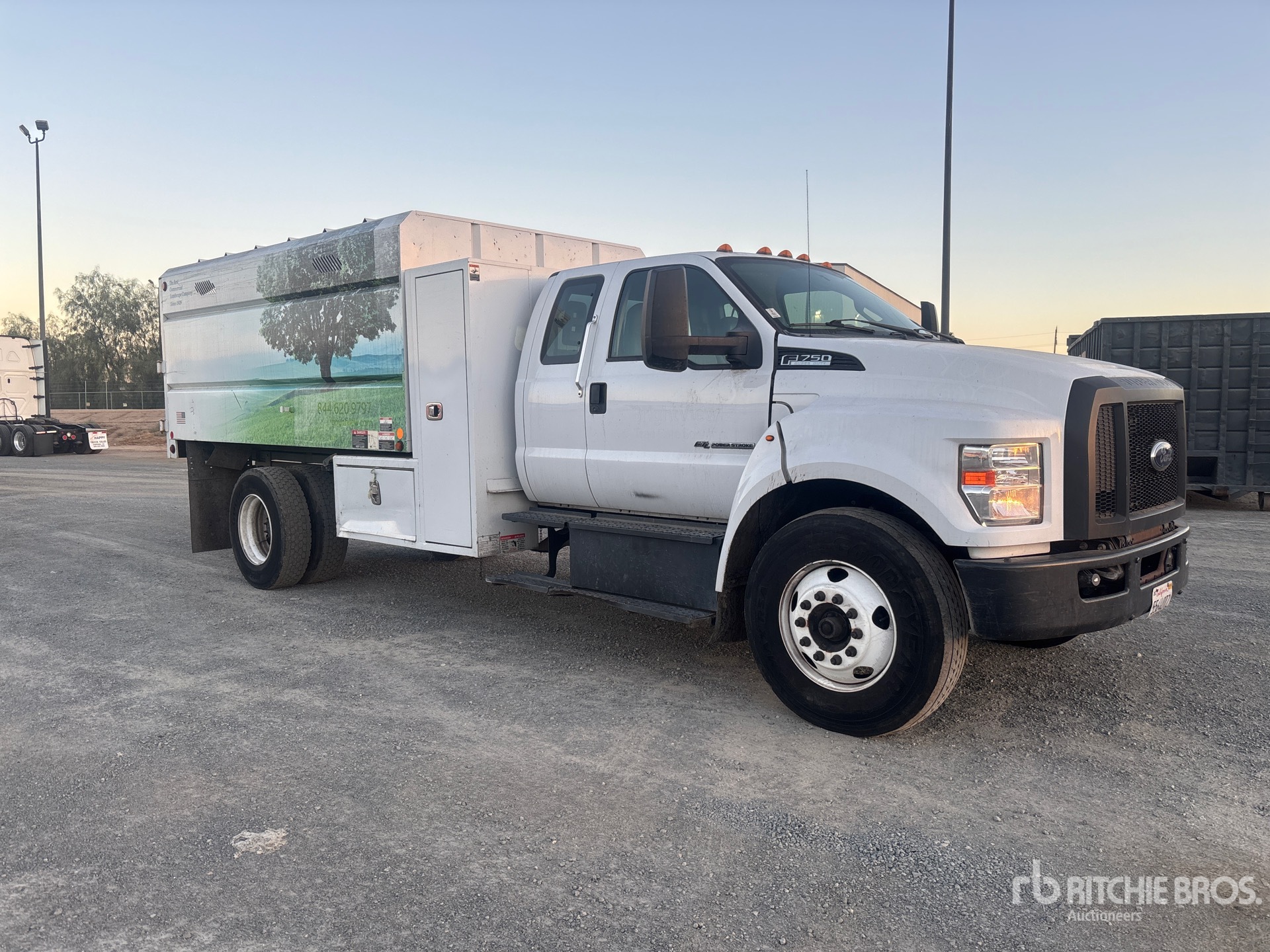 2017 Ford F-750