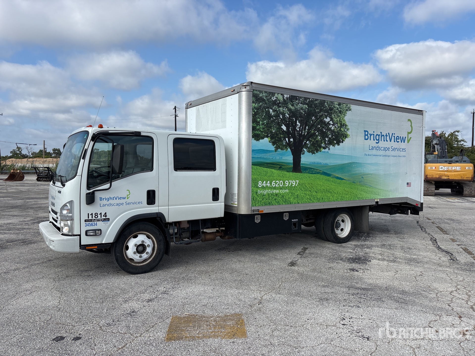 Photo of 2019 Isuzu NPR HD