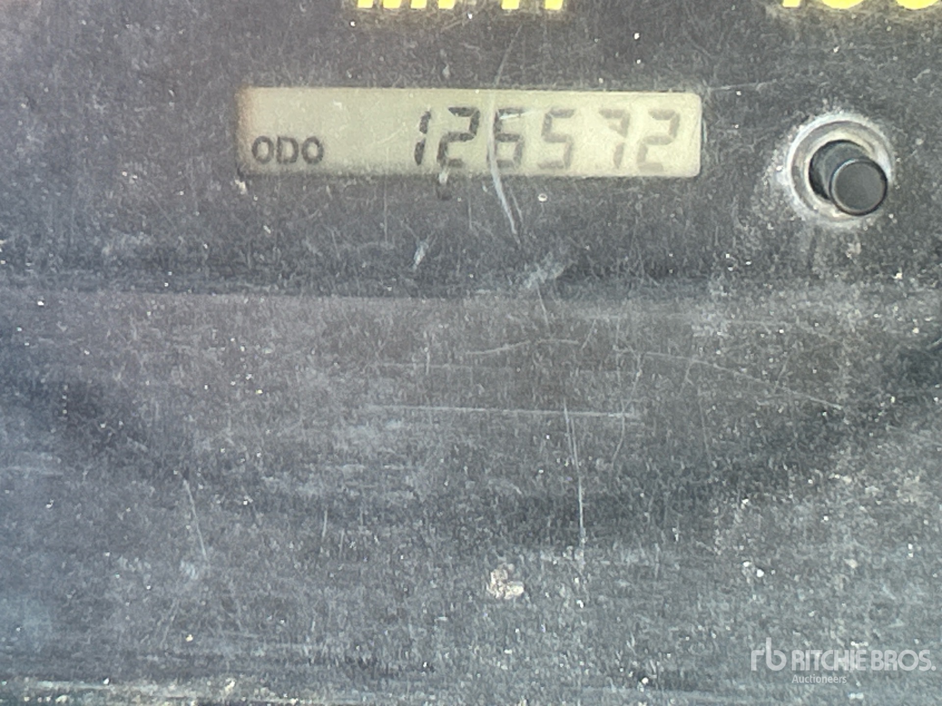 2005 Isuzu NPR