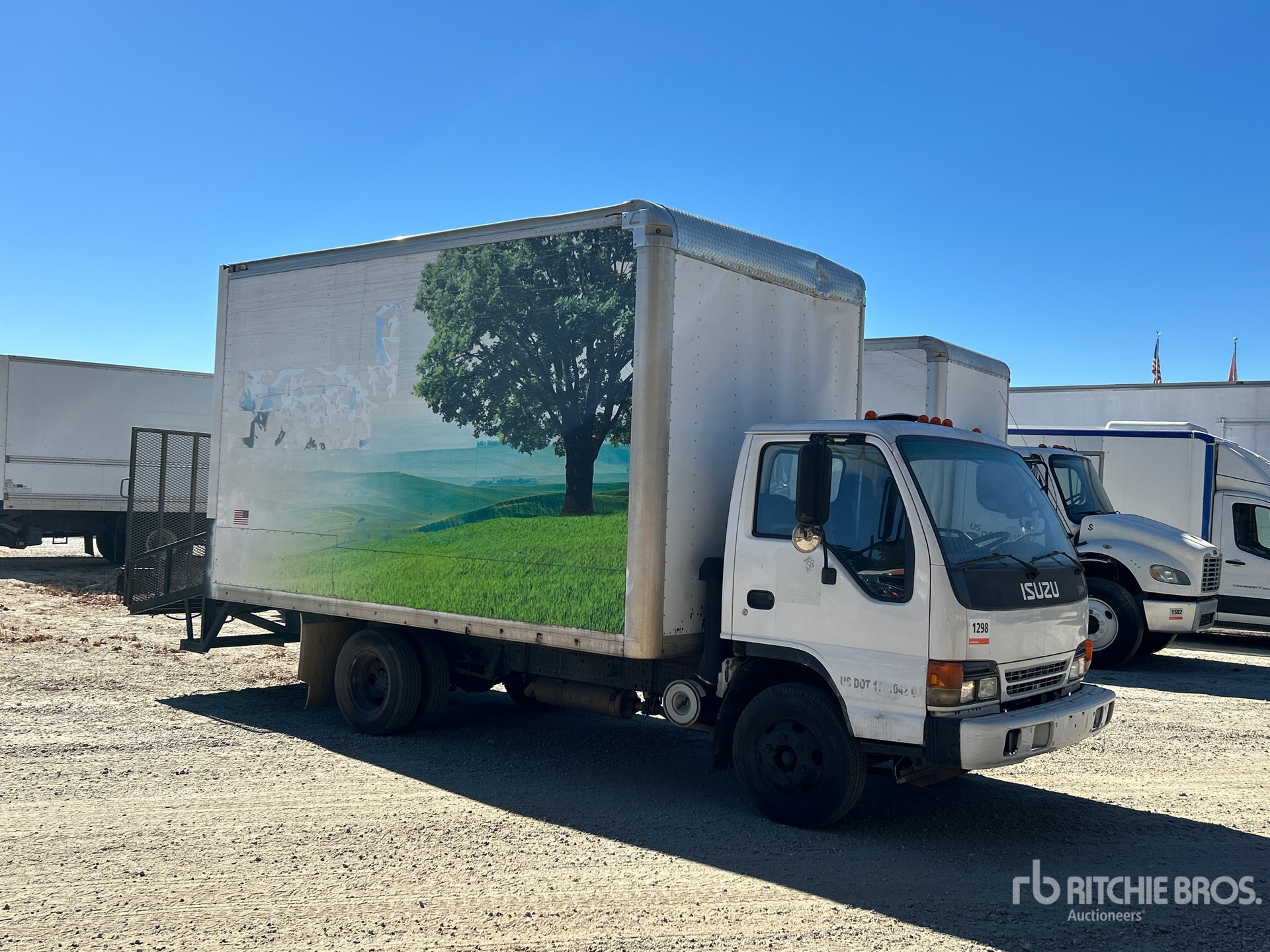 2005 Isuzu NPR