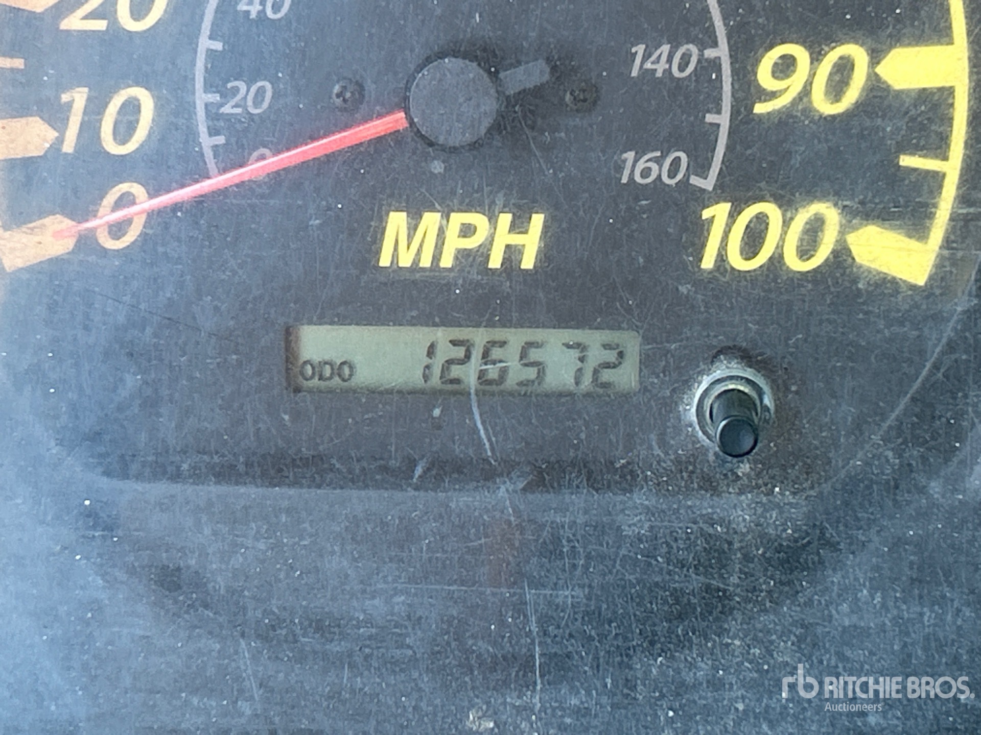 2005 Isuzu NPR