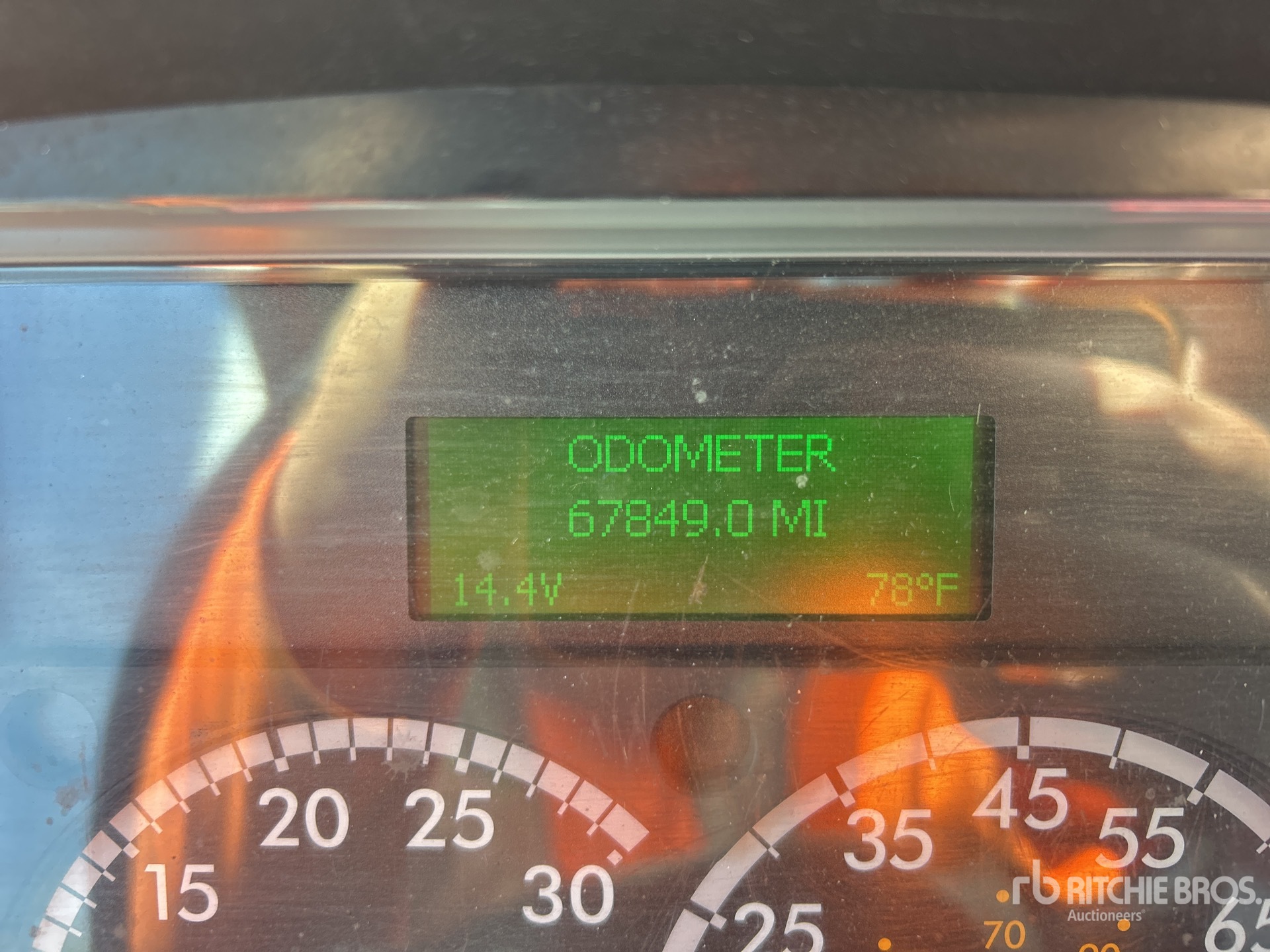 2017 Freightliner M2 106