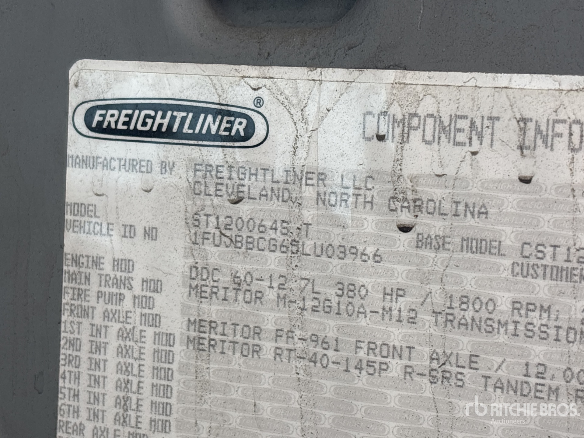 2005 Freightliner CENTURY