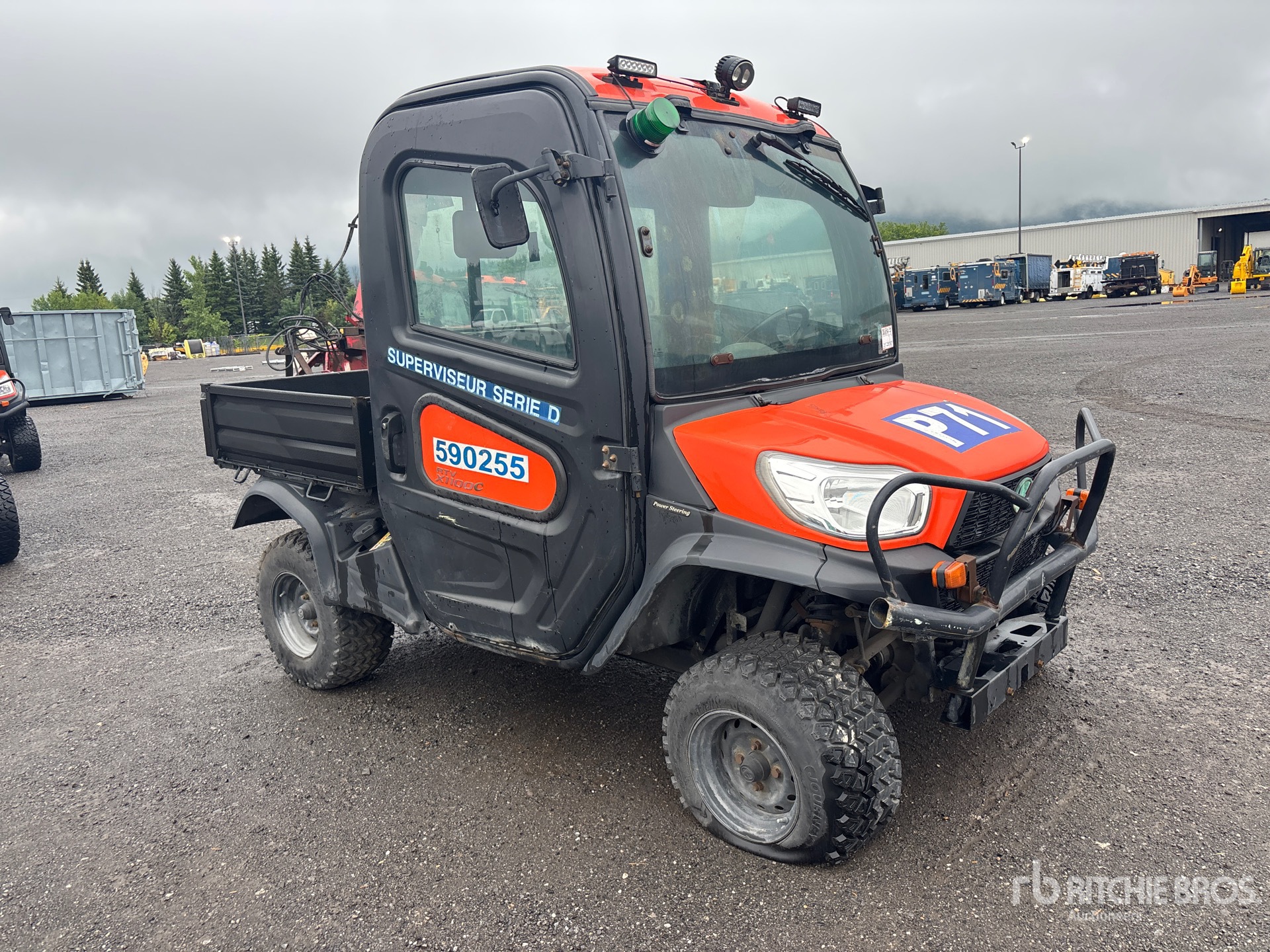 General Appearance with Picture, Right Front Corner