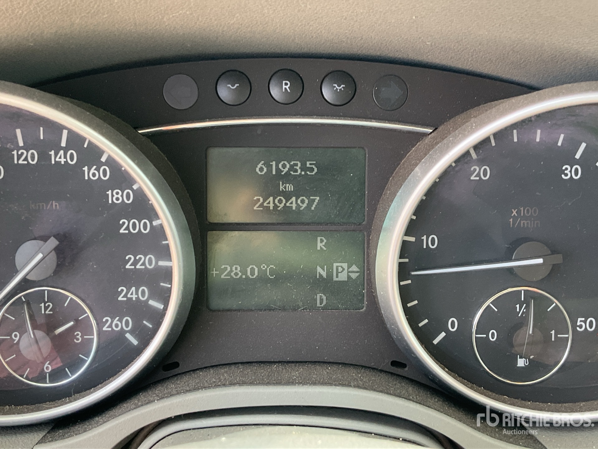 2006 Mercedes-Benz ML320