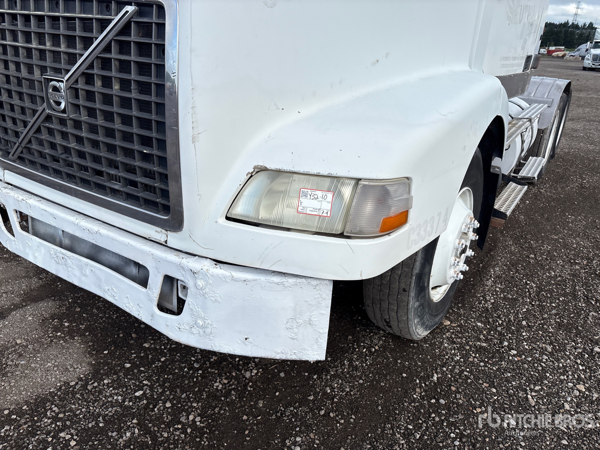2005 Volvo VNM