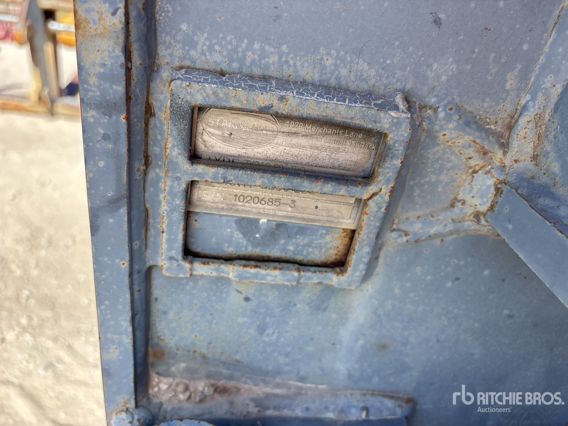 Strickland 60 in Hydraulic Tilting - Fits  ...