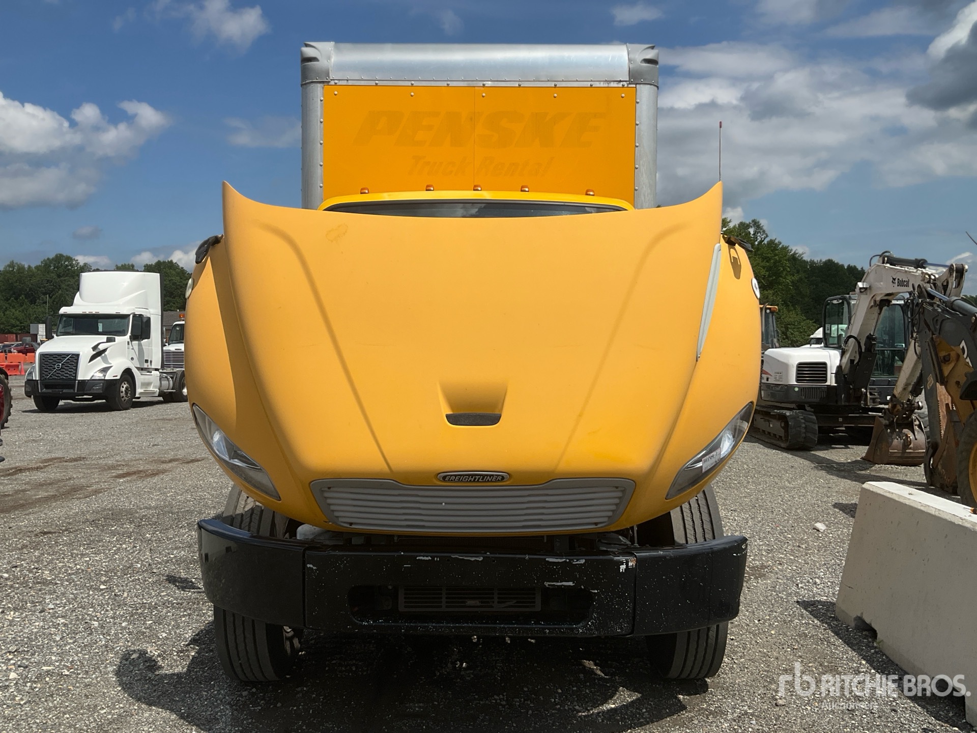 2020 Freightliner M2 106