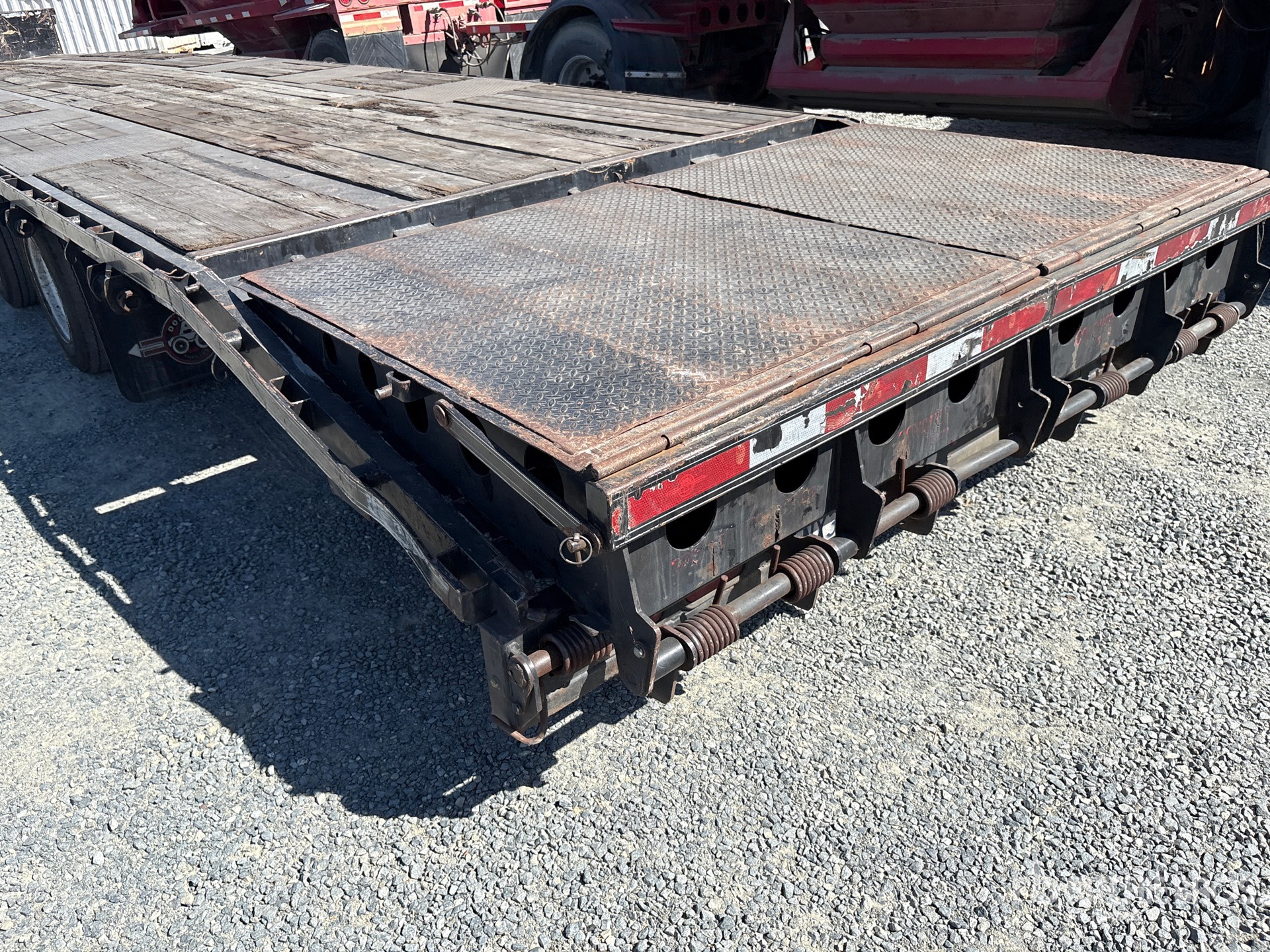 2019 Double A 52 ft Tri/A