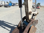 Hydraulics with Thumb Cylinder
