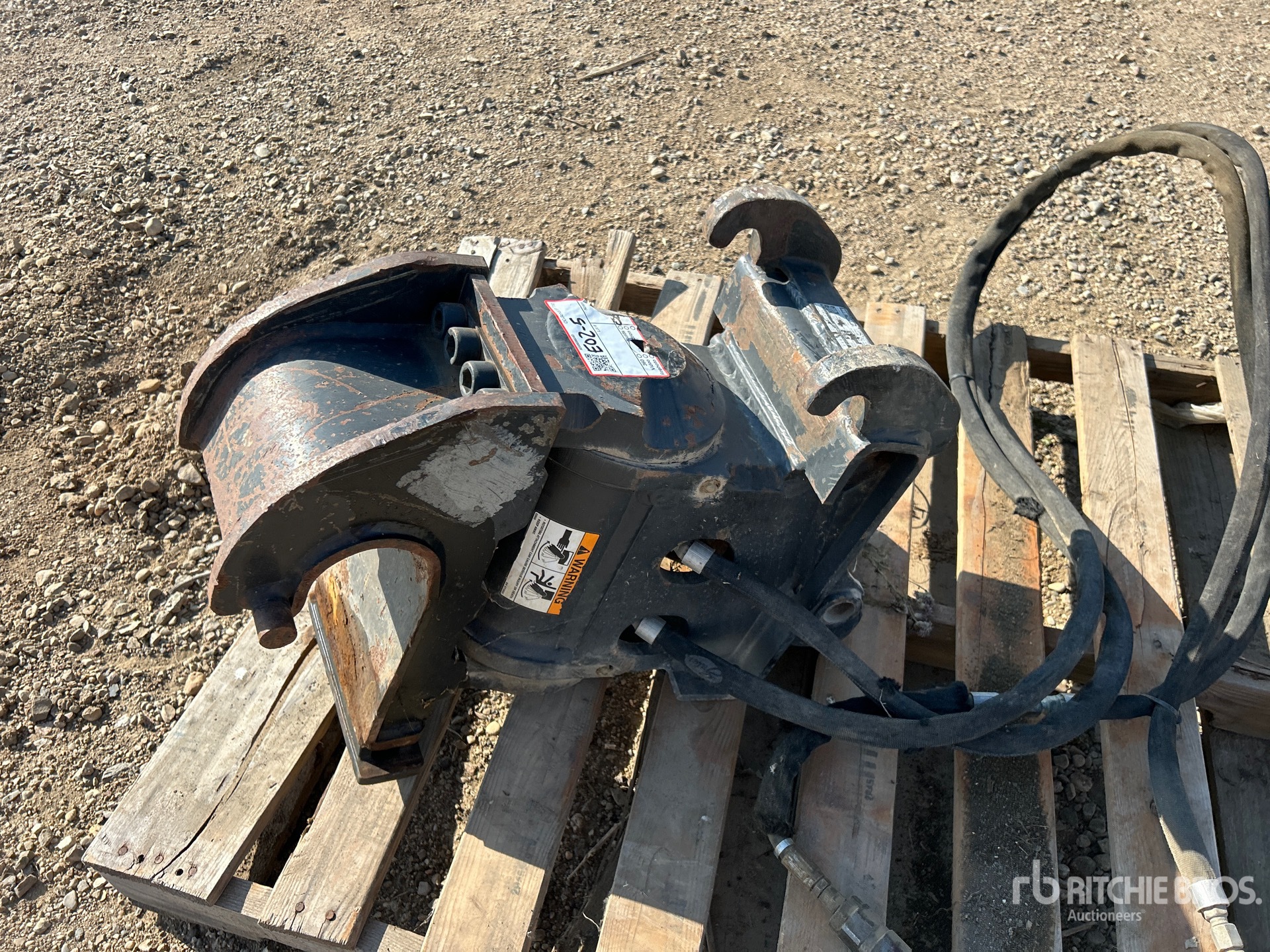 Helac Q/C TILT ATTACHMENT WITH COUPLE ...