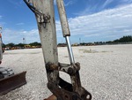Hydraulics with Bucket Cylinder