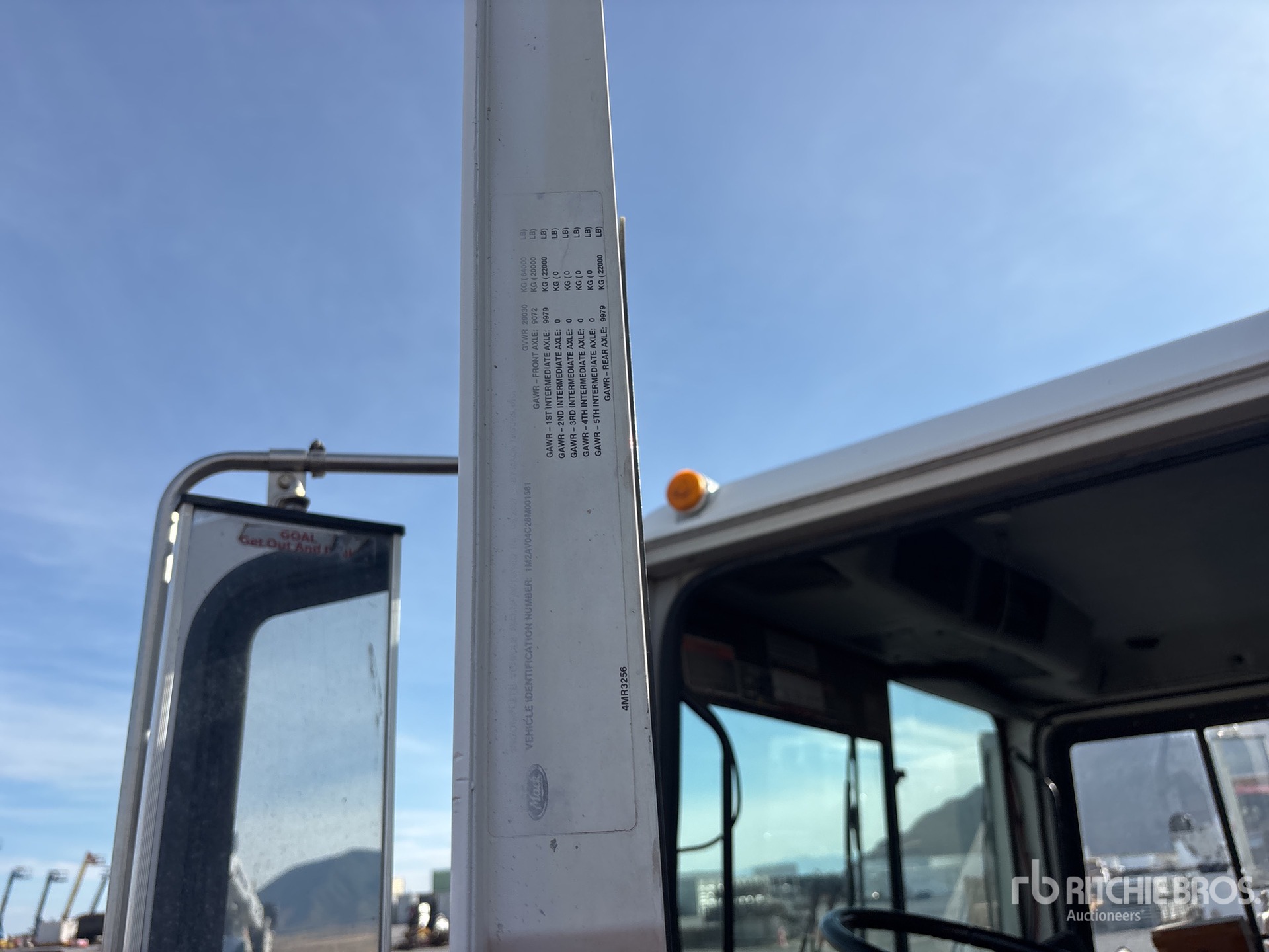 2008 Mack MR688S