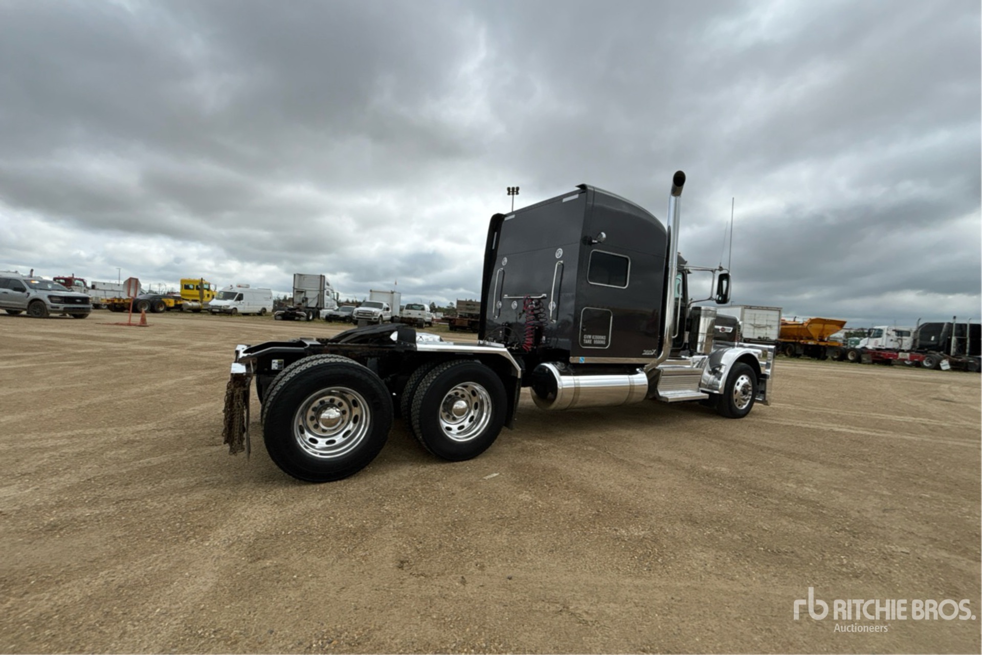 2024 Peterbilt 389